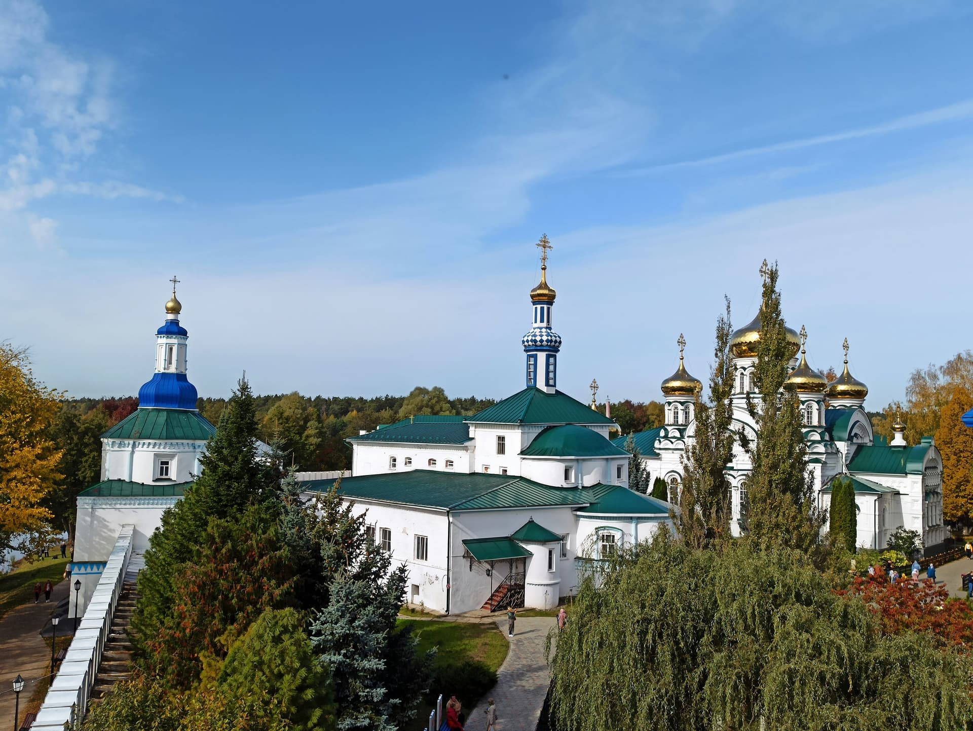 Из Казани — к святыням и смыслам