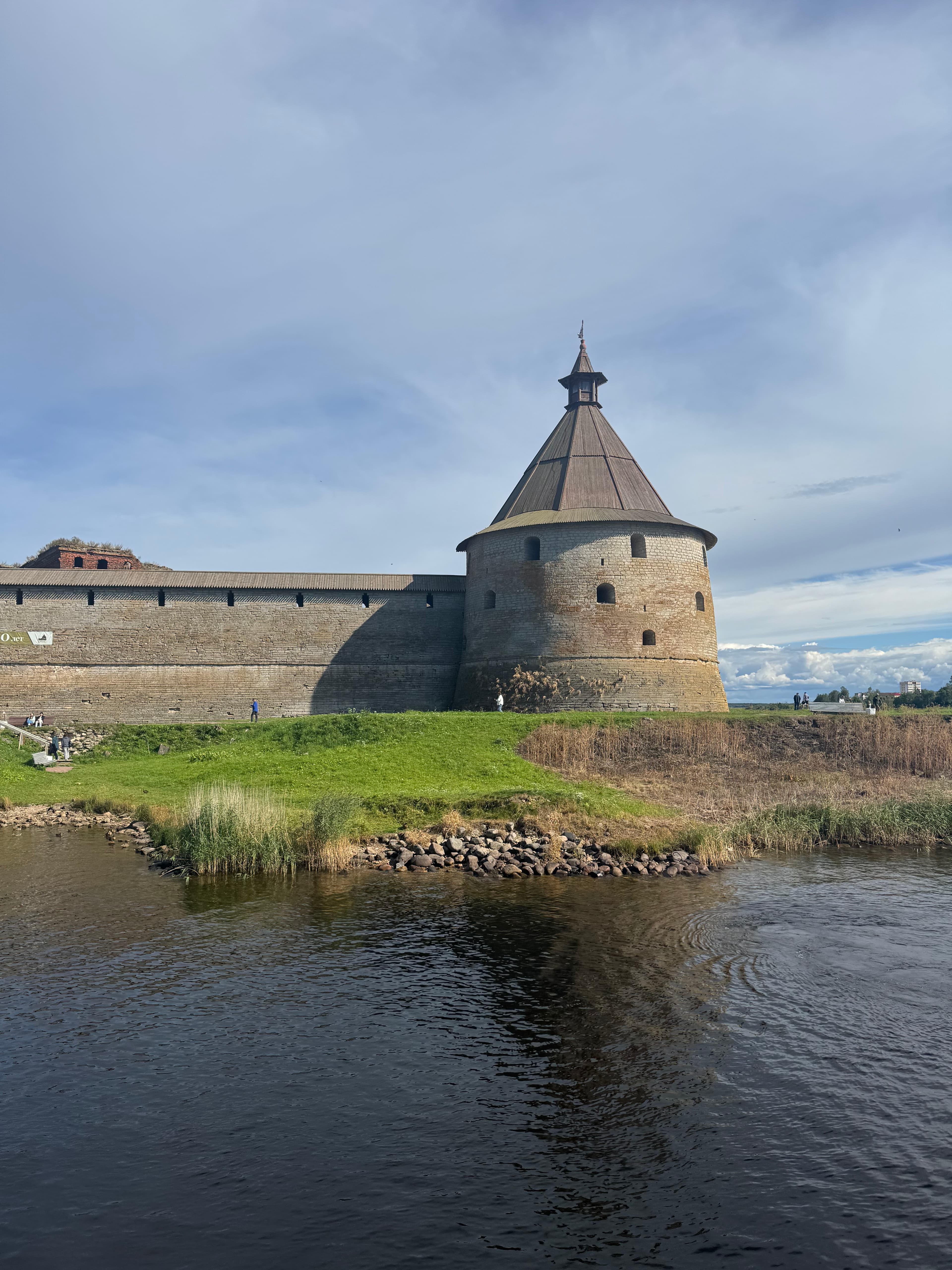 Из Санкт-Петербурга к крепости Орешек: 700 лет истории