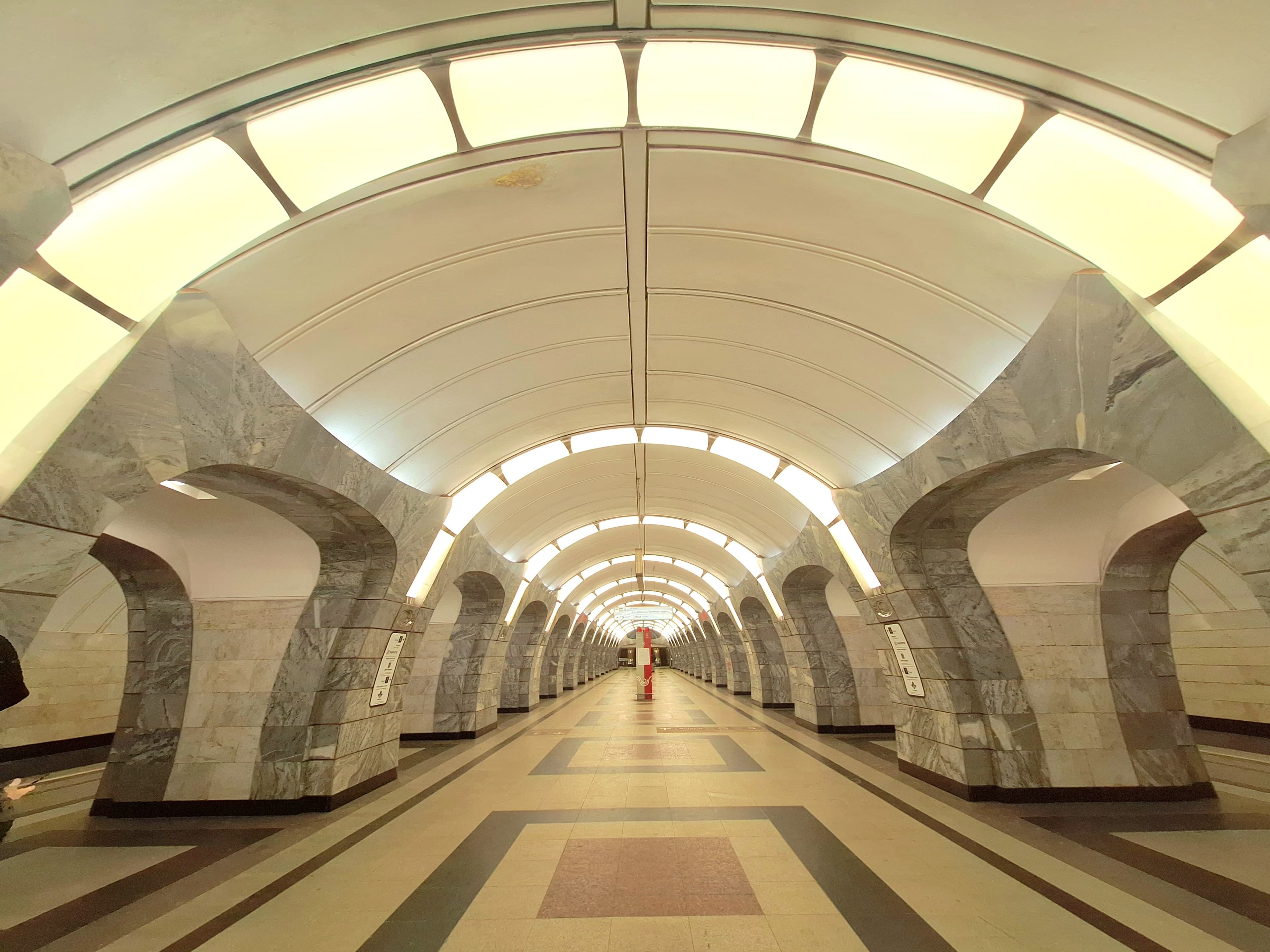 Московское метро: сказки подземелья