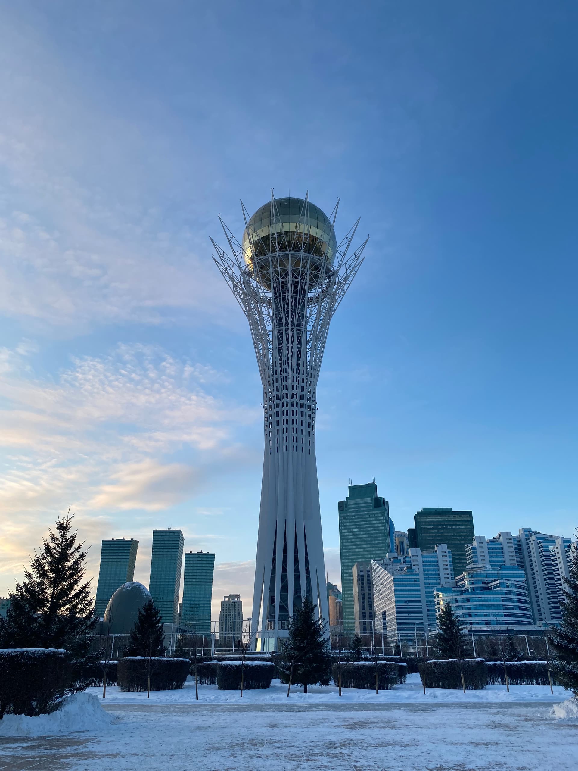 Прогулка по Нуржолу: где бьётся сердце Астаны