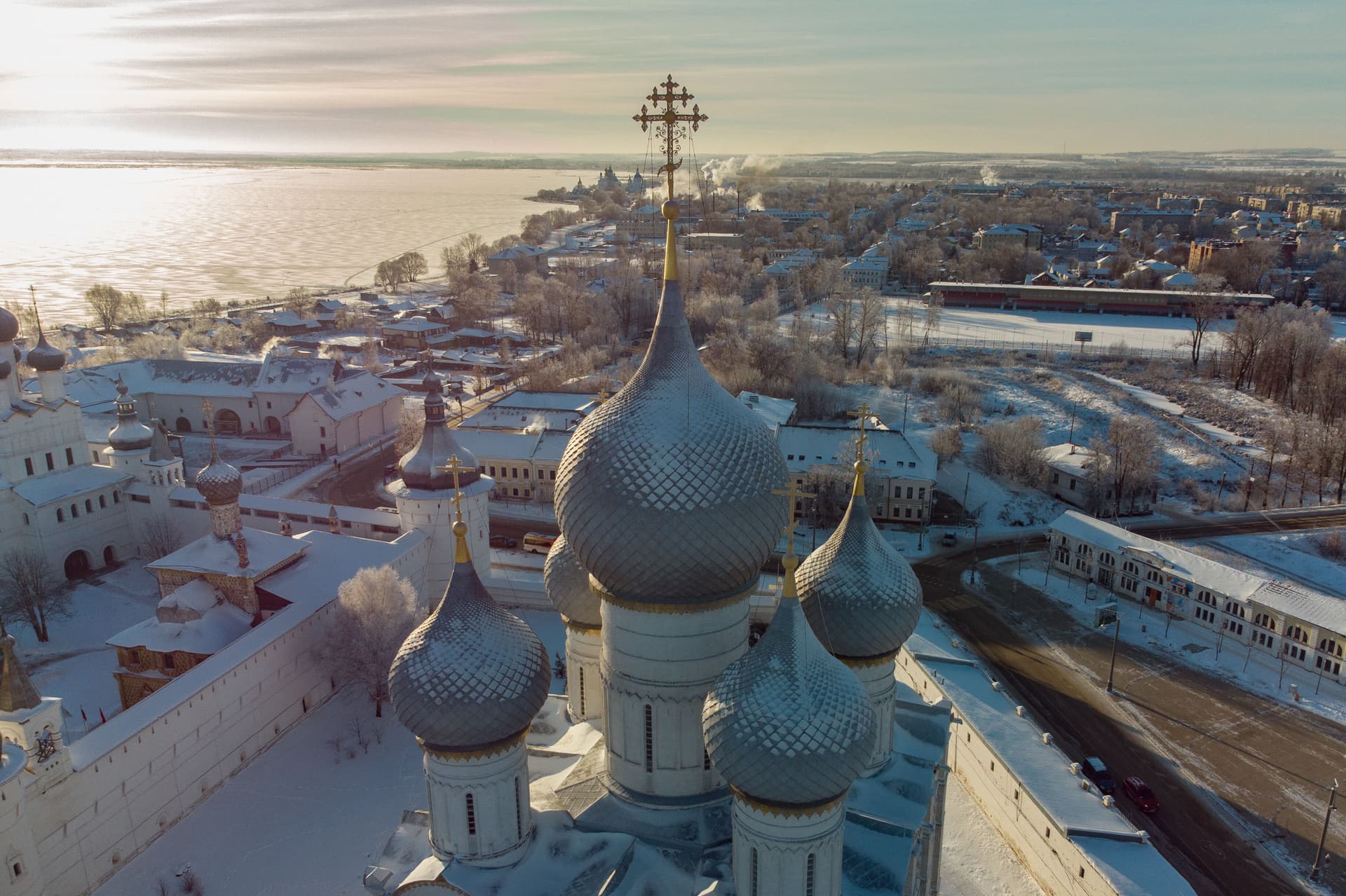 Ростов Великий — жемчужина на озере Неро (из Москвы)