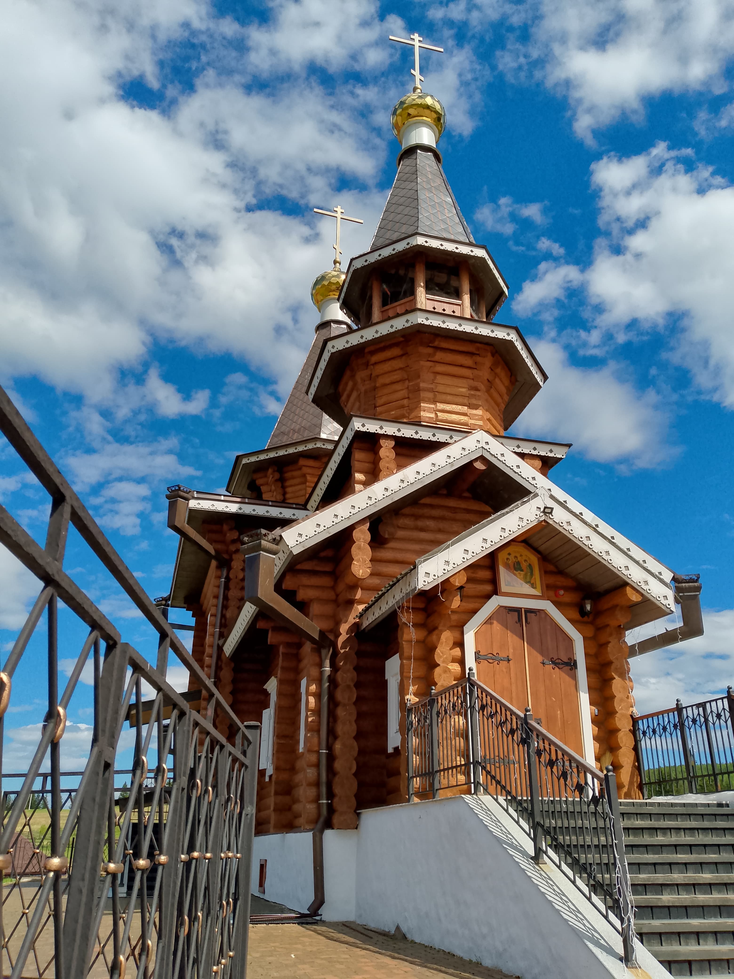 Из Иркутска — в село Анга: к чудотворным камням и старинным иконам