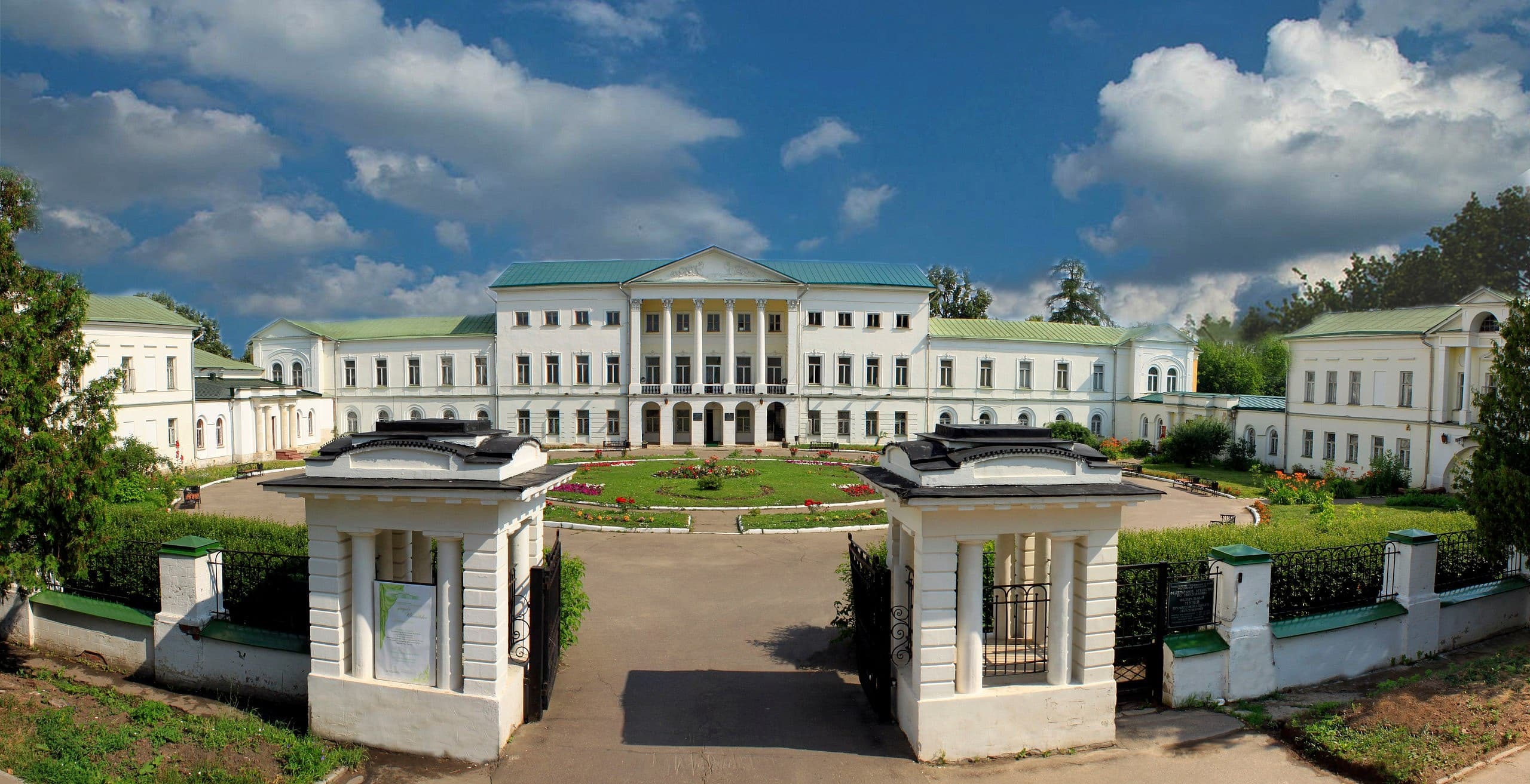Прогулка с гидом по центру Подольска