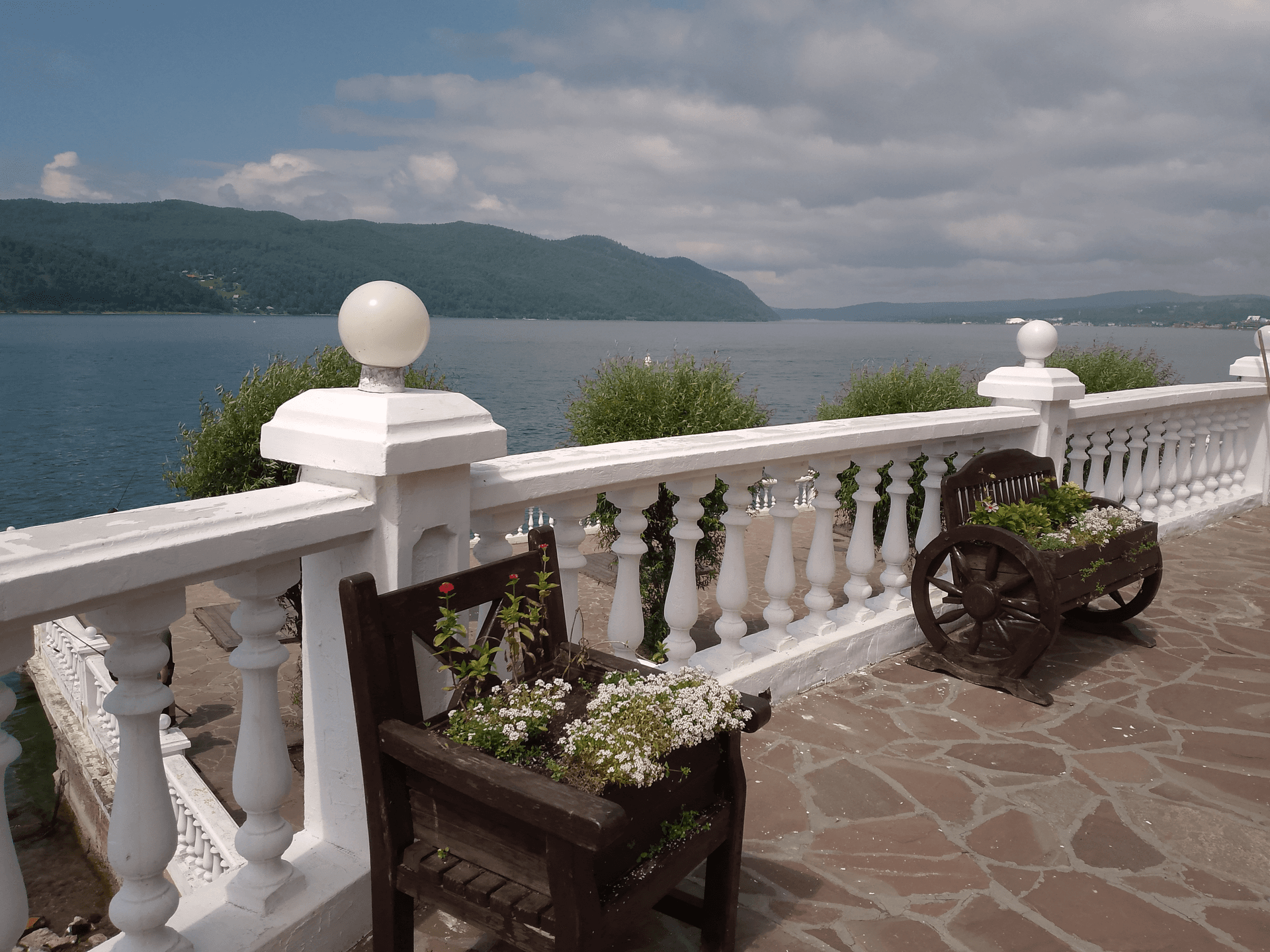 Славное море, священный Байкал