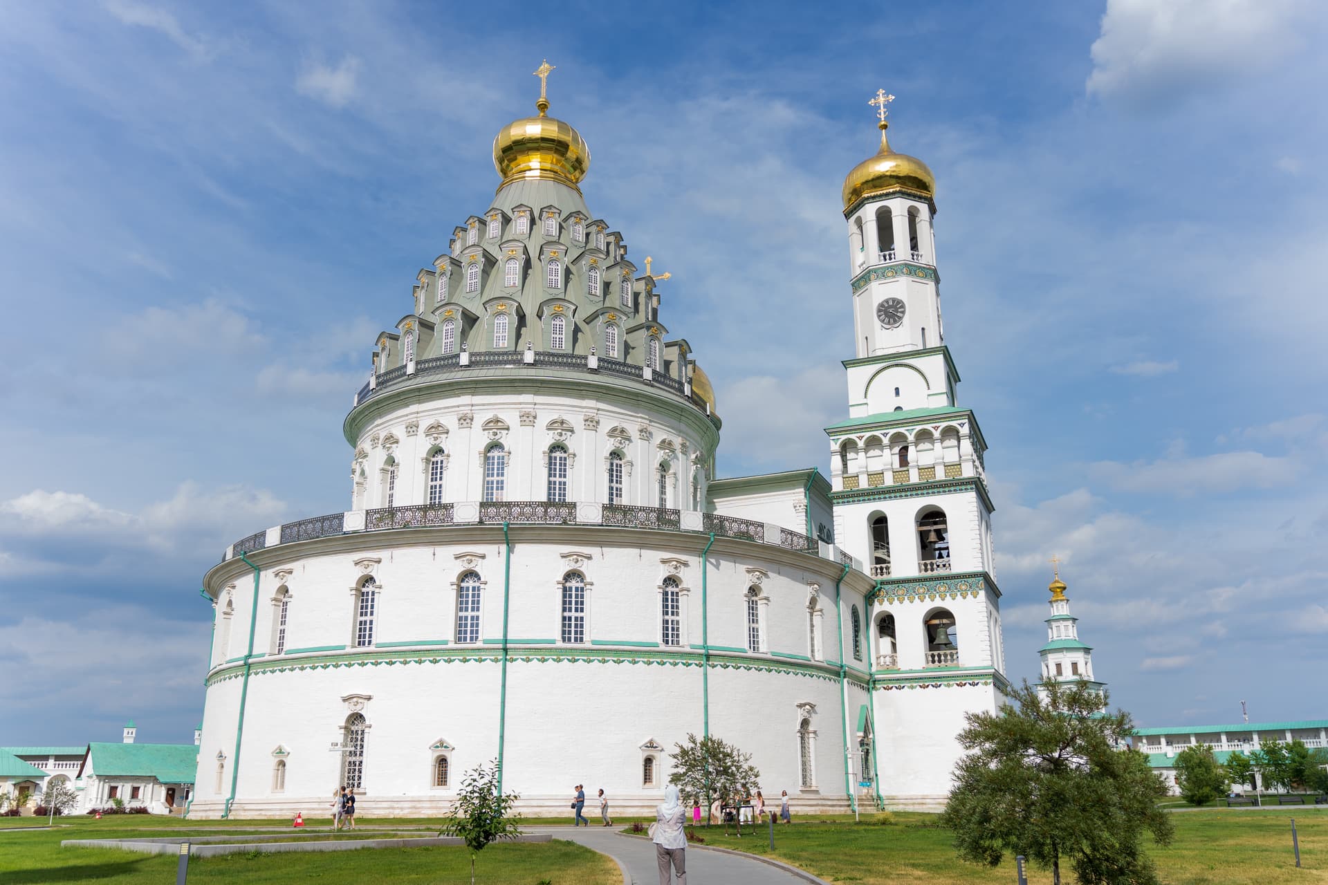 Из Москвы — в Звенигород и Новый Иерусалим (в группе)