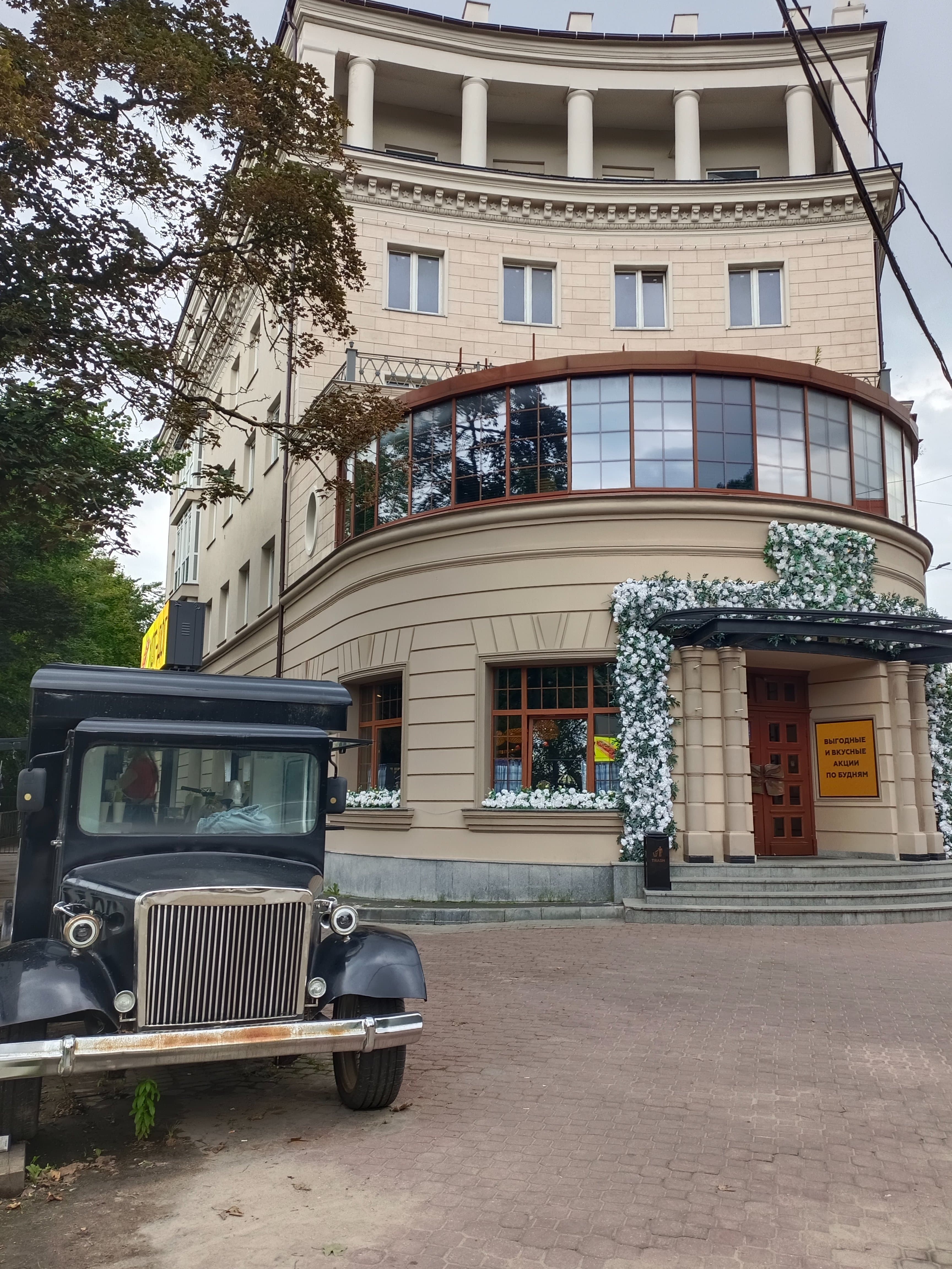 Из Калининграда — в Кёнигсберг по главным улицам города