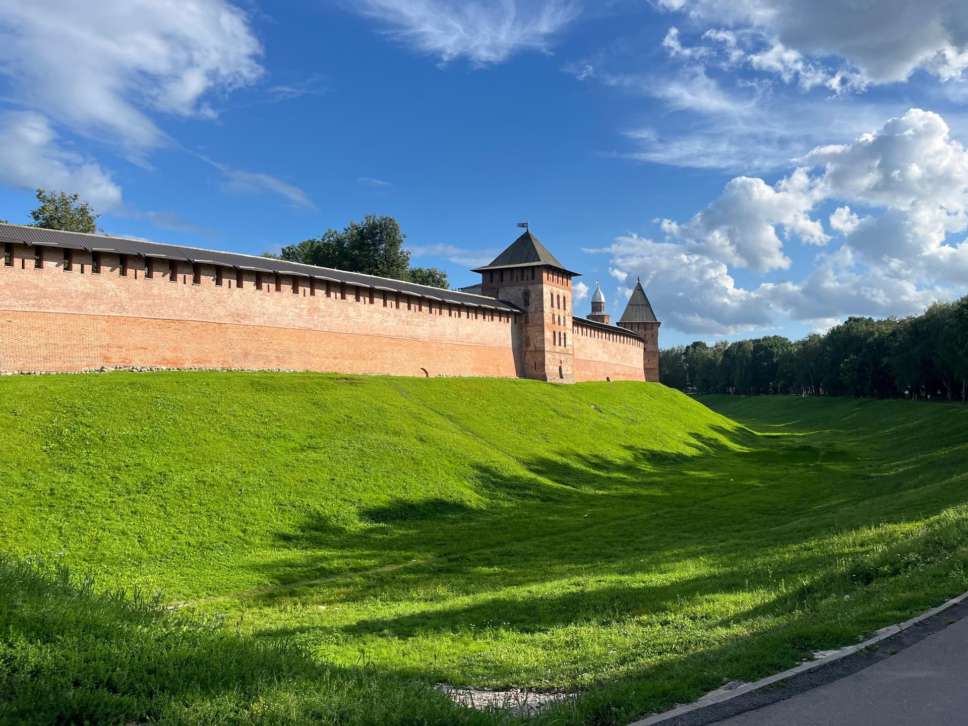 По Детинцу да по Пискупле — театрализованная групповая экскурсия