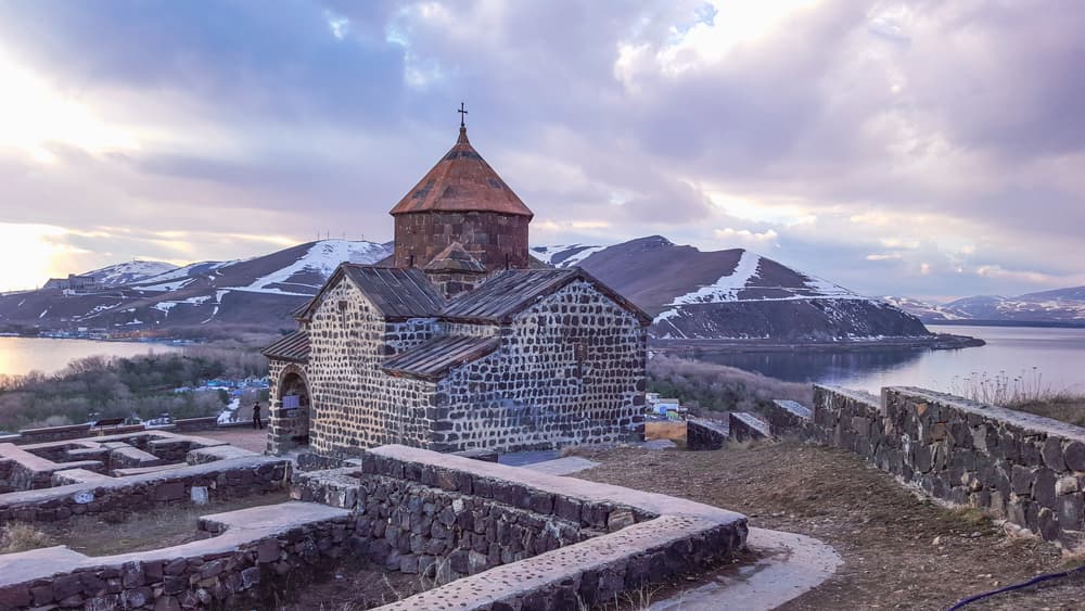 Древние храмы и природа Армении за 4 дня