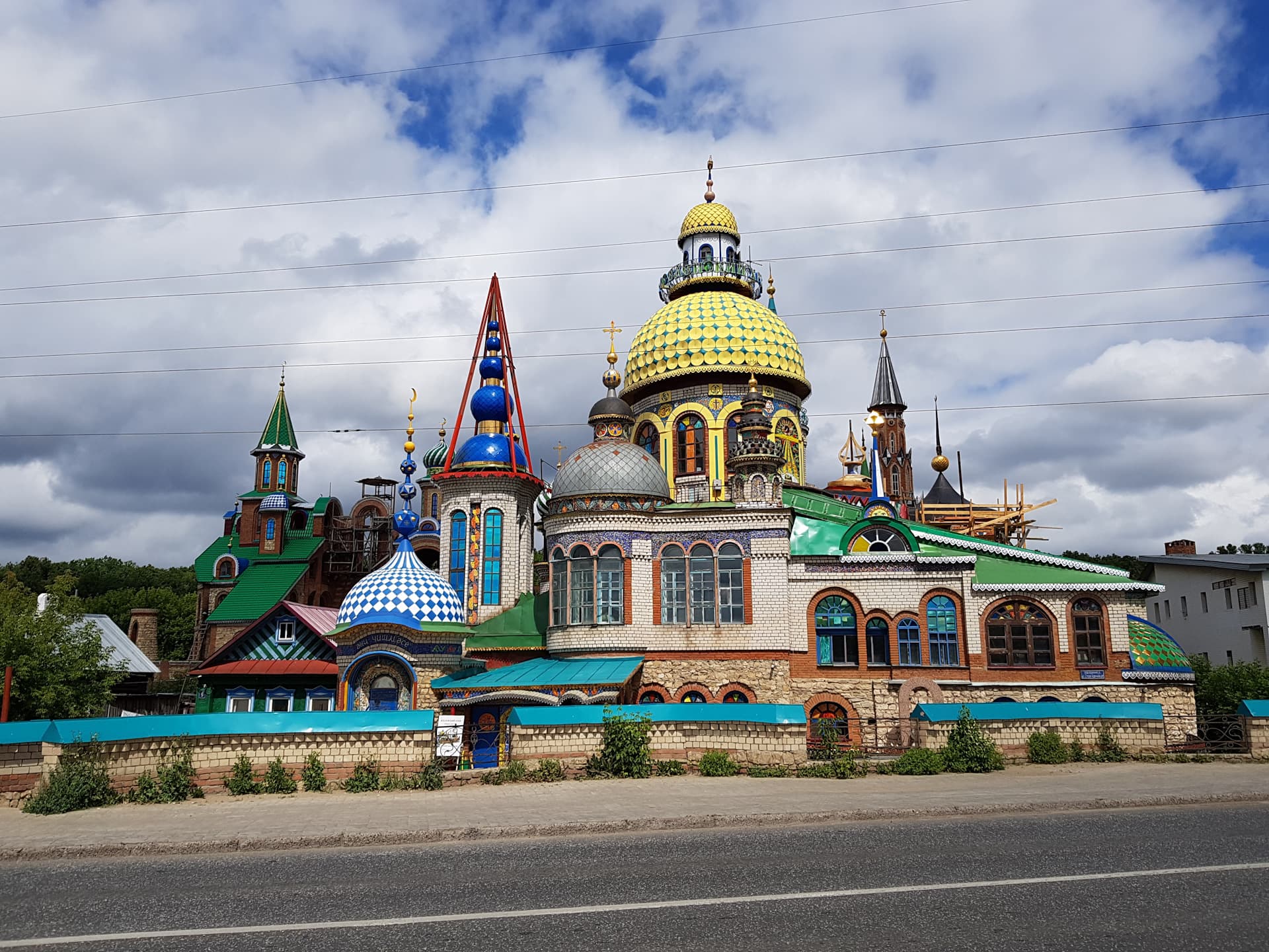 Вселенский храм — место встречи всех религий