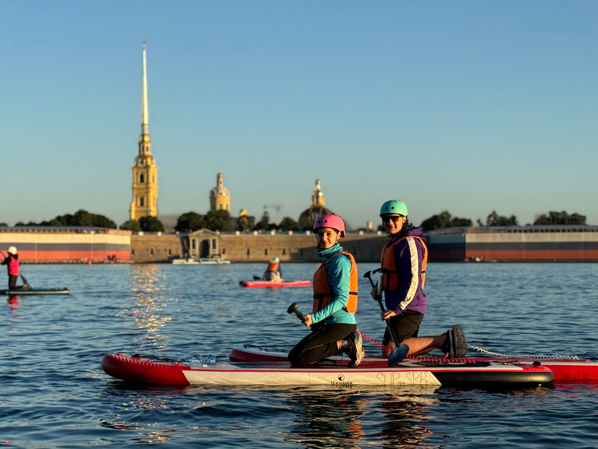 На сапах по каналам Петербурга: к Чижику-Пыжику и грифонам