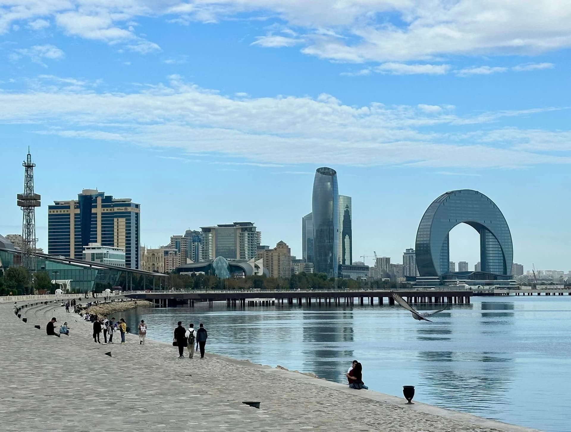 Старый город и современный Баку — в деталях
