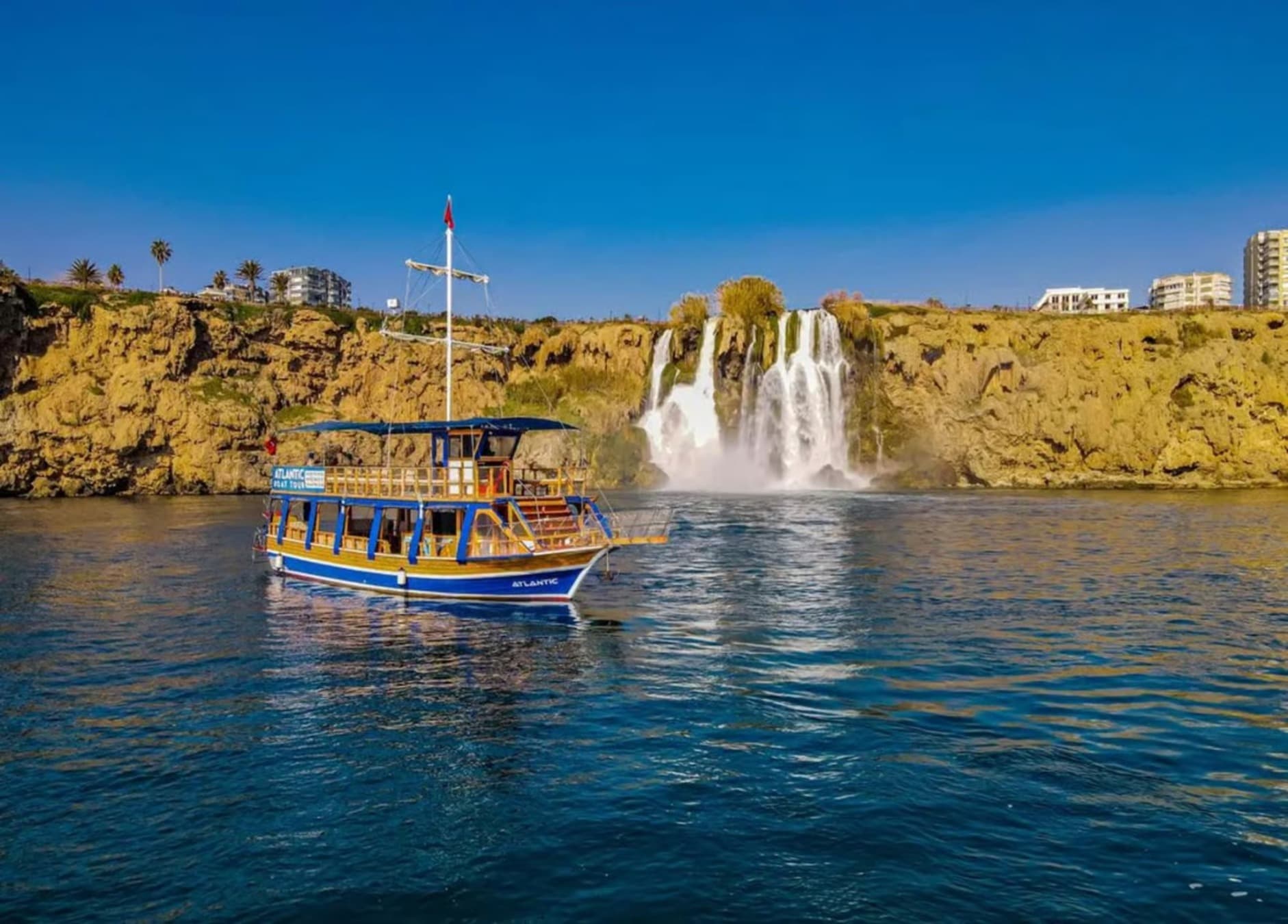 Прогулка на лодке к водопаду Дюден (всё включено)