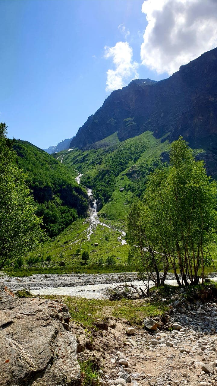 Через ущелье Адыр-Су — к горе Уллу-Тау, исполняющей желания