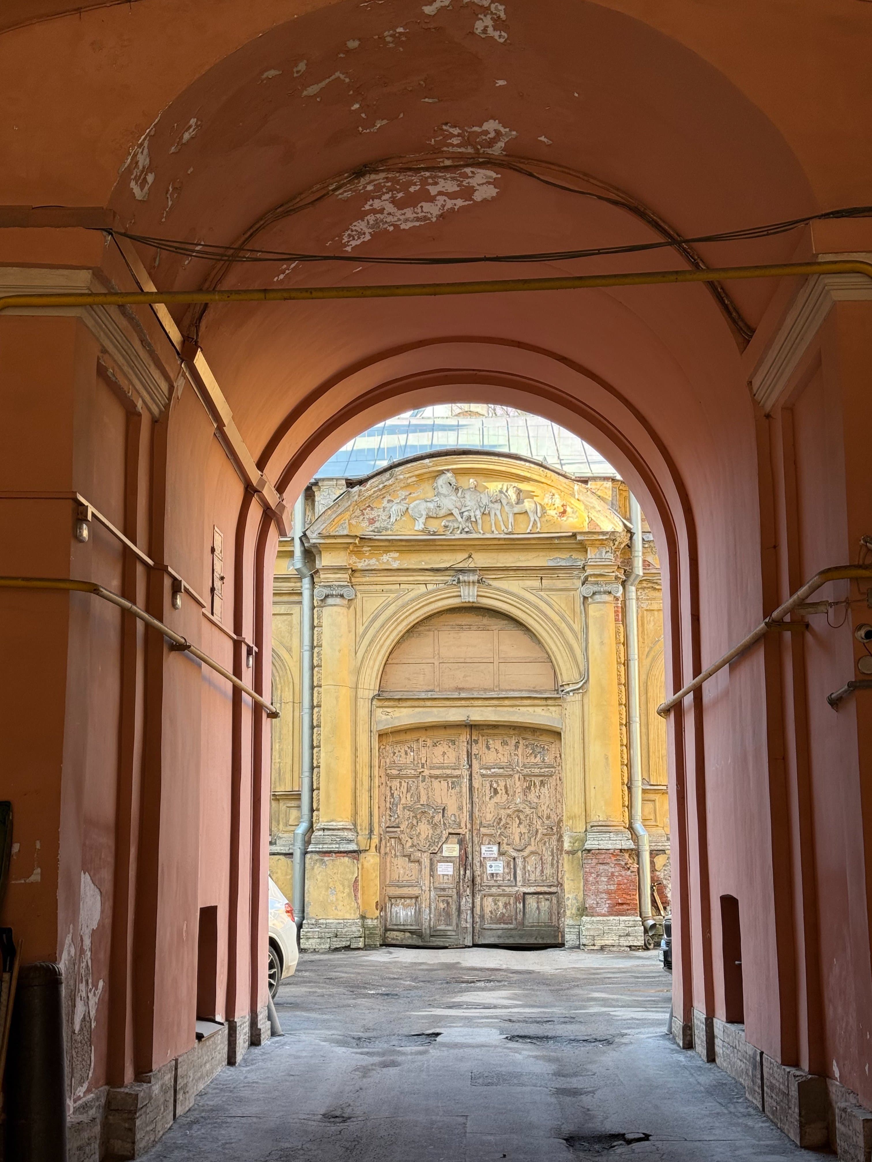 Любовь и кровь на Миллионной в Петербурге