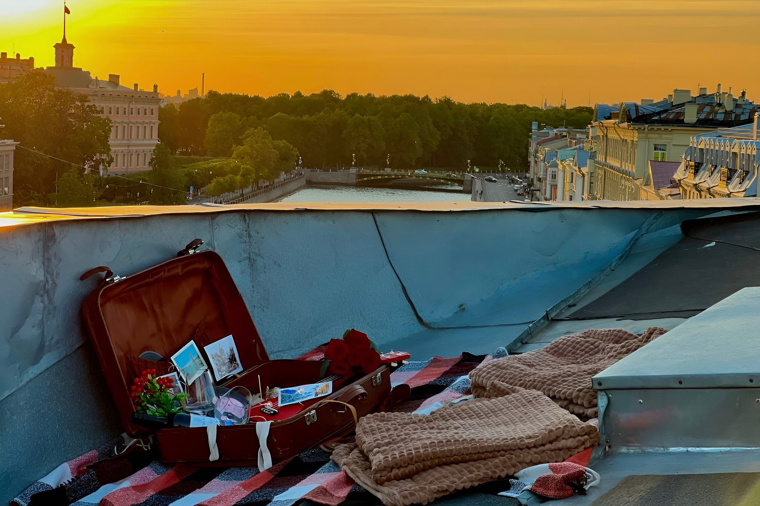 Ретро-пикник на крыше Петербурга