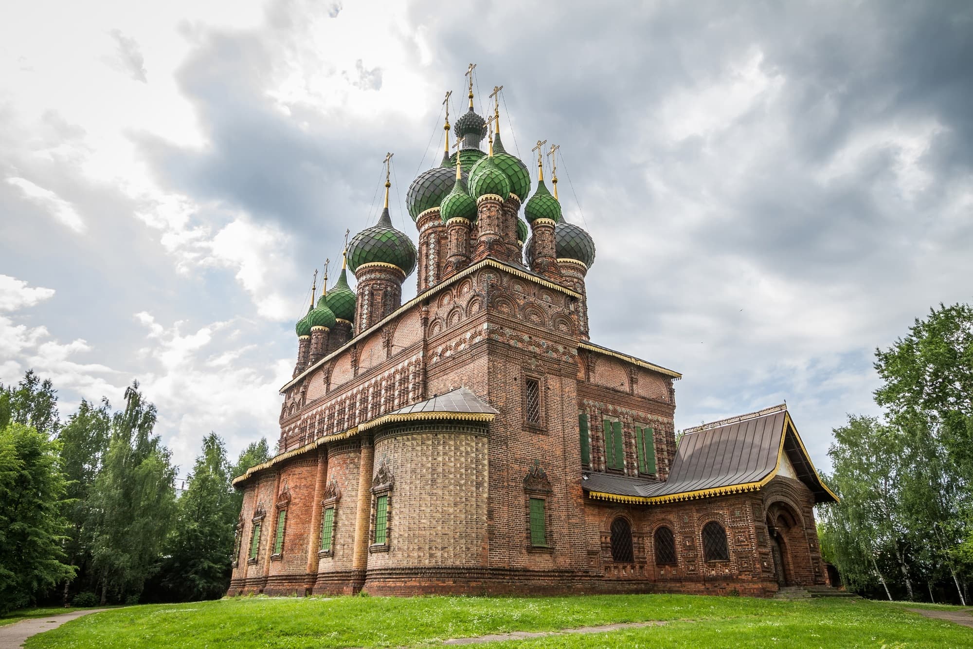 Монастыри и храмы земли Ярославской