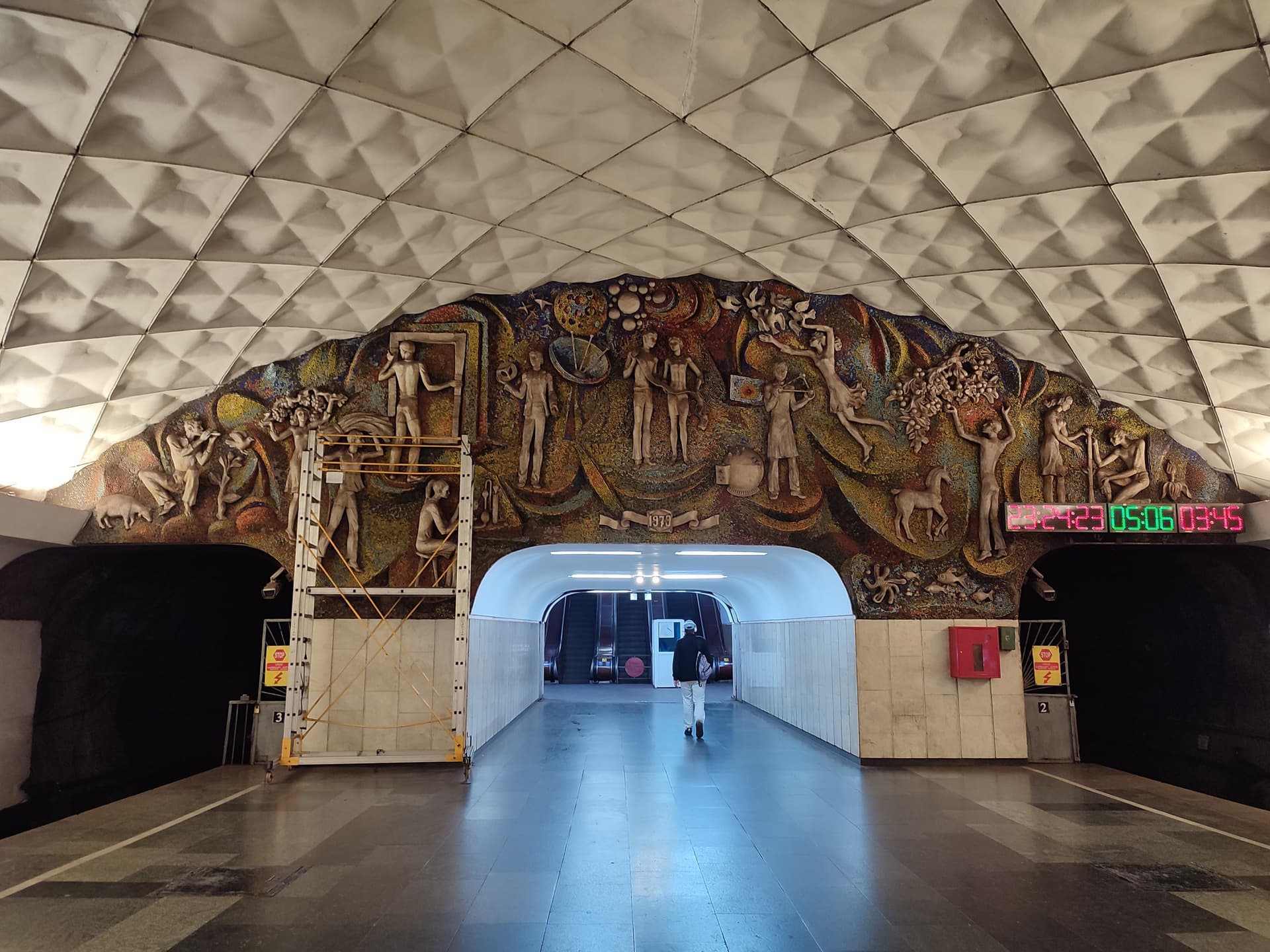 Метро Тбилиси: ищем Грузию в типовом советском метро