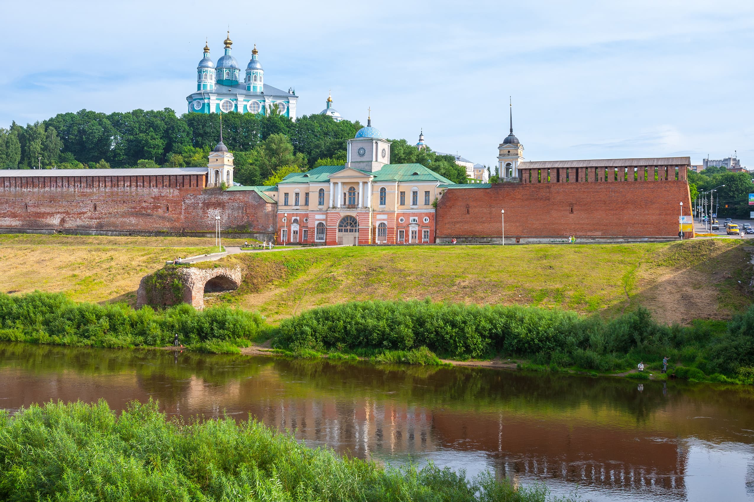 Смоленск из окна туристического такси