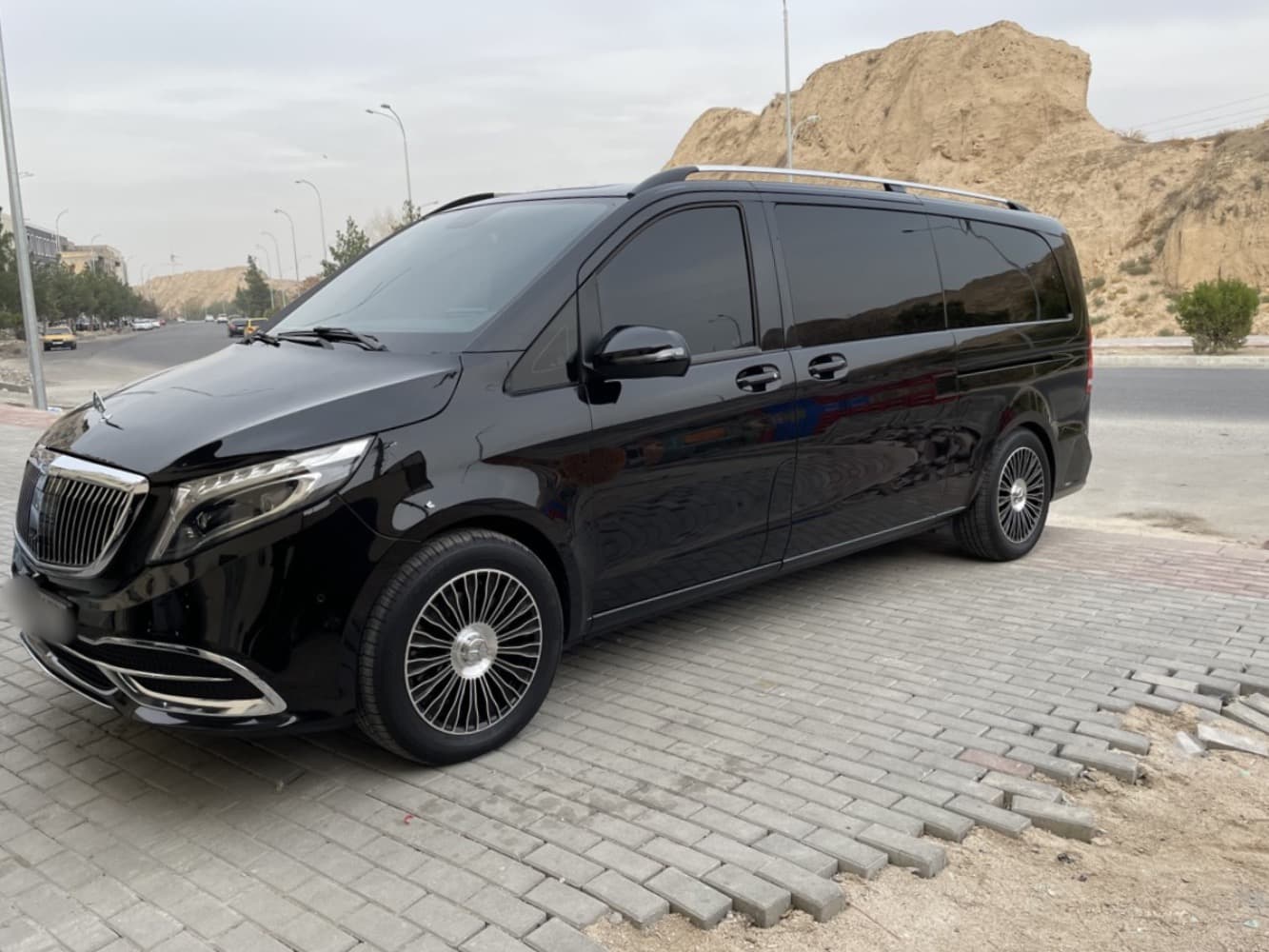 Трансфер по Самарканду (включая аэропорт) на Mercedes Benz Viano Lux