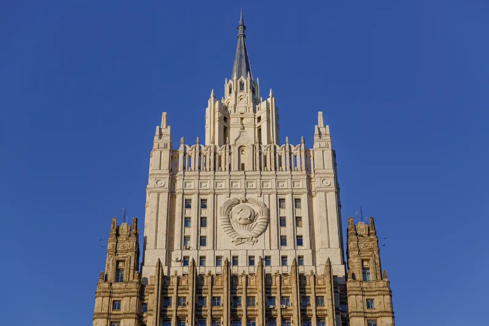 Семь сестёр, или Сталинские высотки