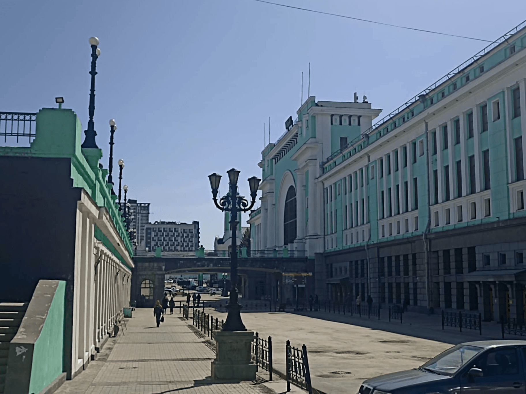 Прогулка по Новосибирску — от шумного перрона к тихому центру