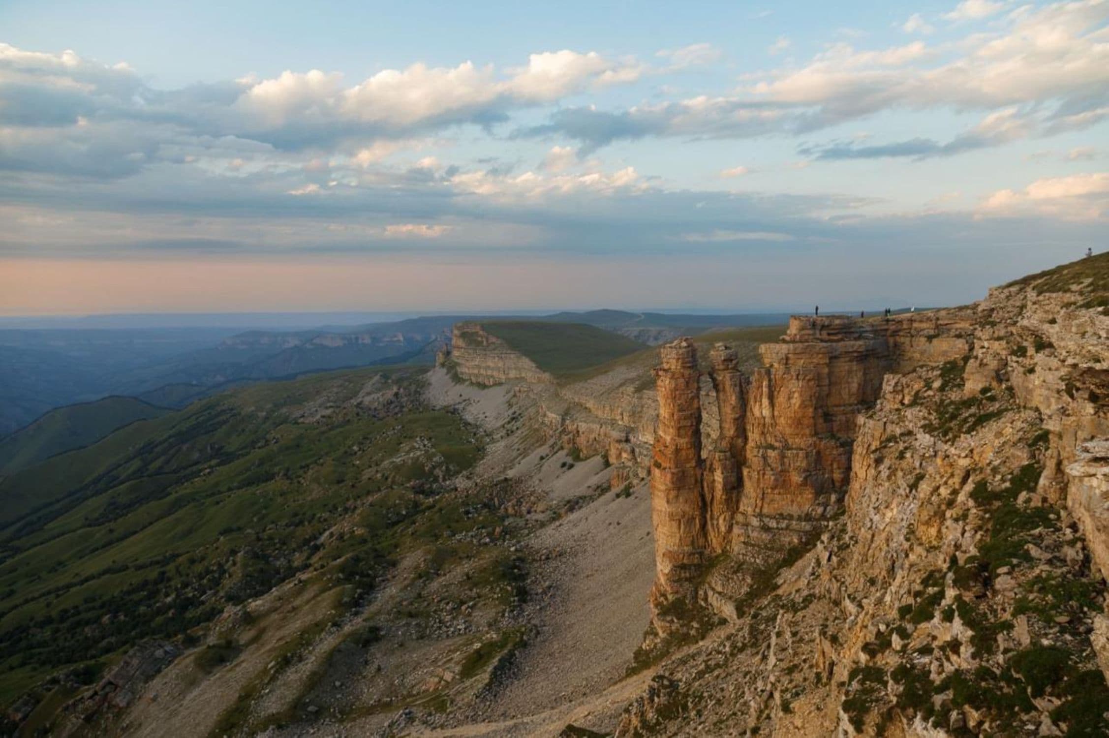 На плато Бермамыт — за инопланетными пейзажами!