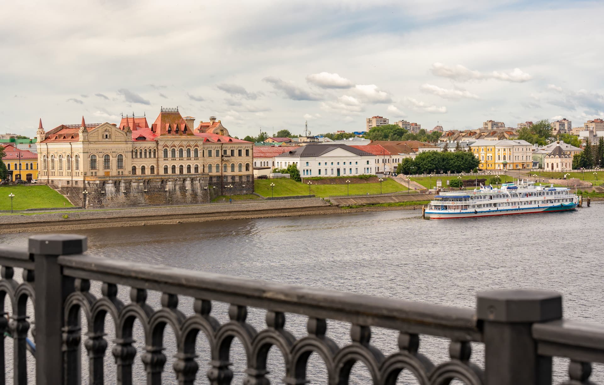 Из Ярославля — в Рыбинск и Тутаев (на вашем автомобиле)
