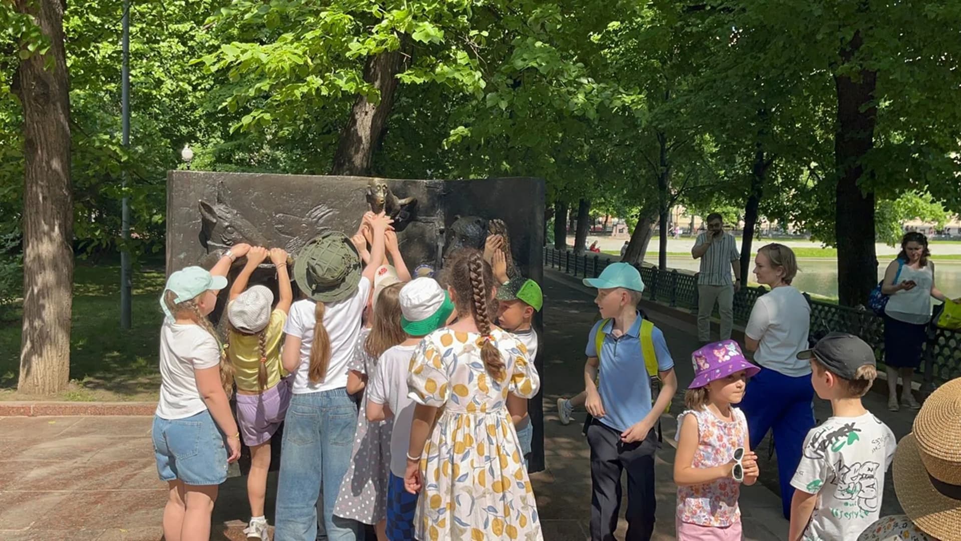 Детский квест «В поисках Лукоморья» на Патриарших прудах