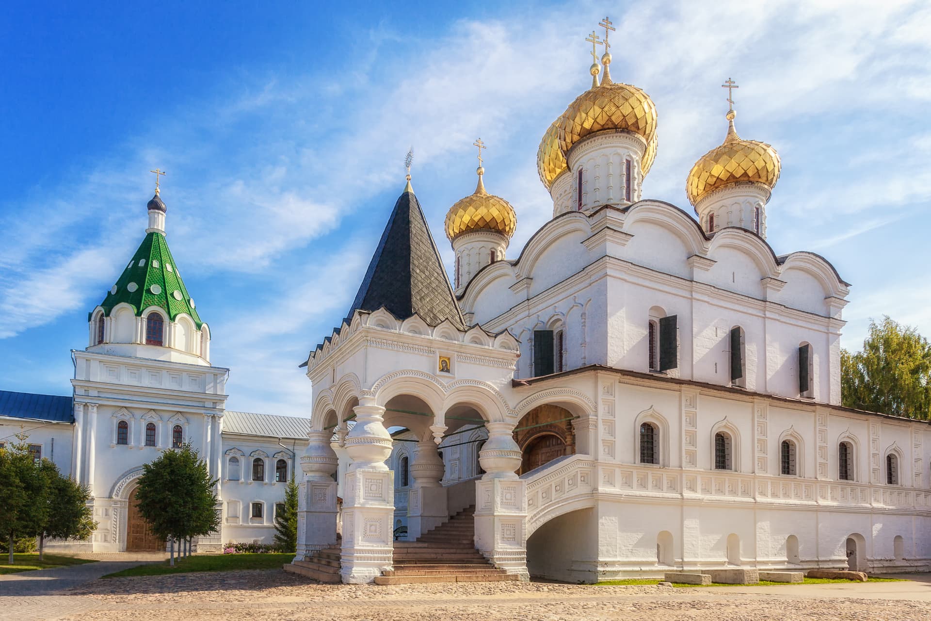 Из Ярославля в государыню-Кострому (на вашем автомобиле)
