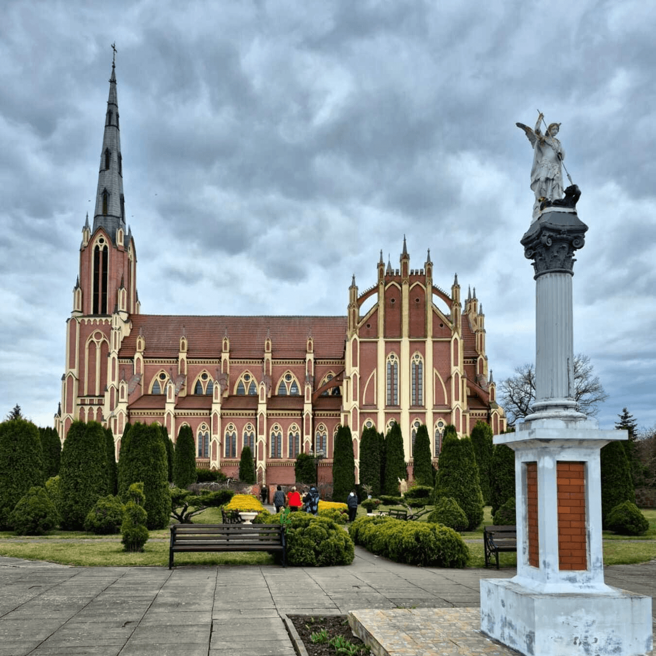 Из Гродно в Гервяты: белорусский Нотр-Дам и самобытная архитектура