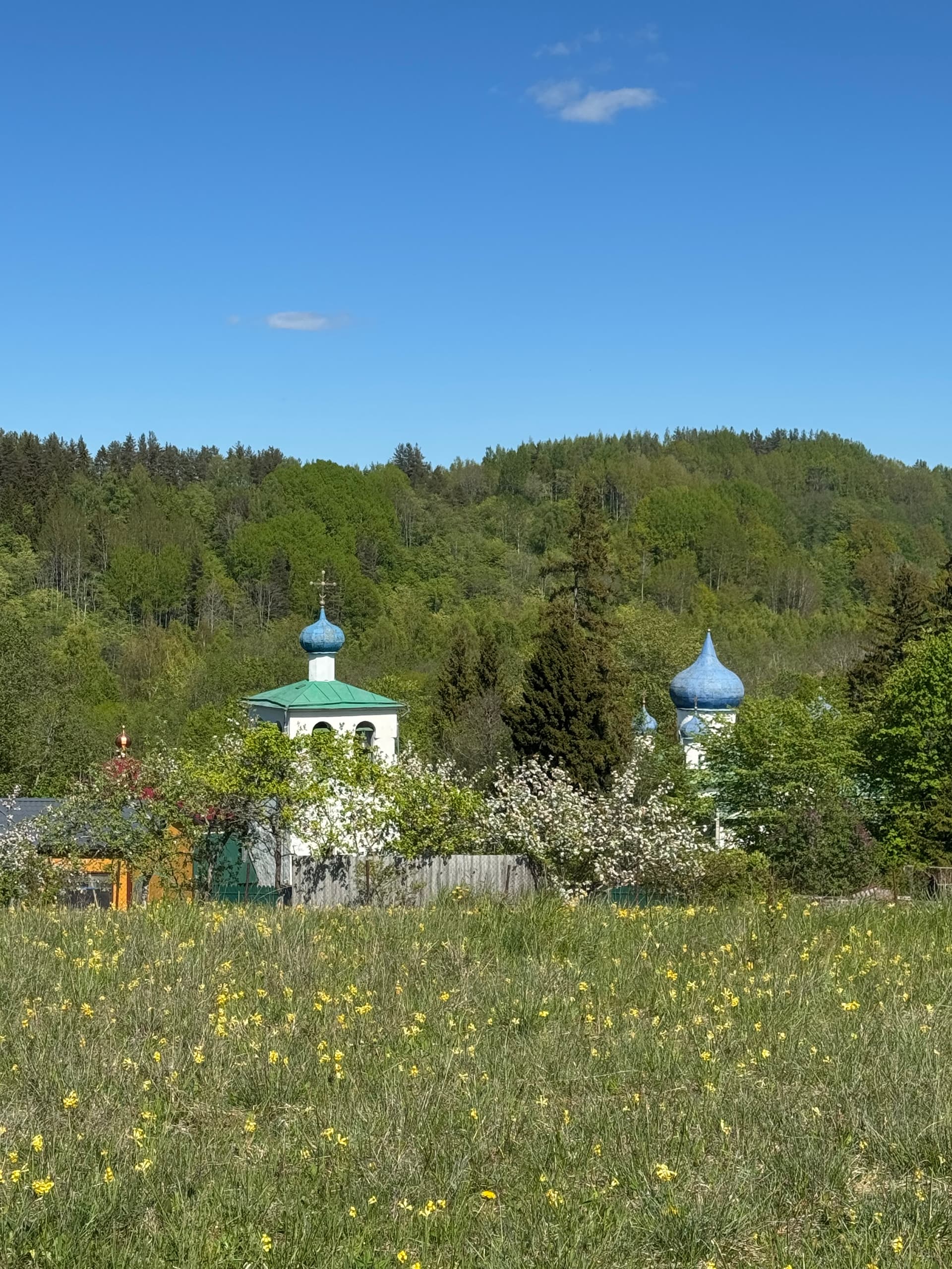 Изборск: от древности до современности (на вашем автомобиле)