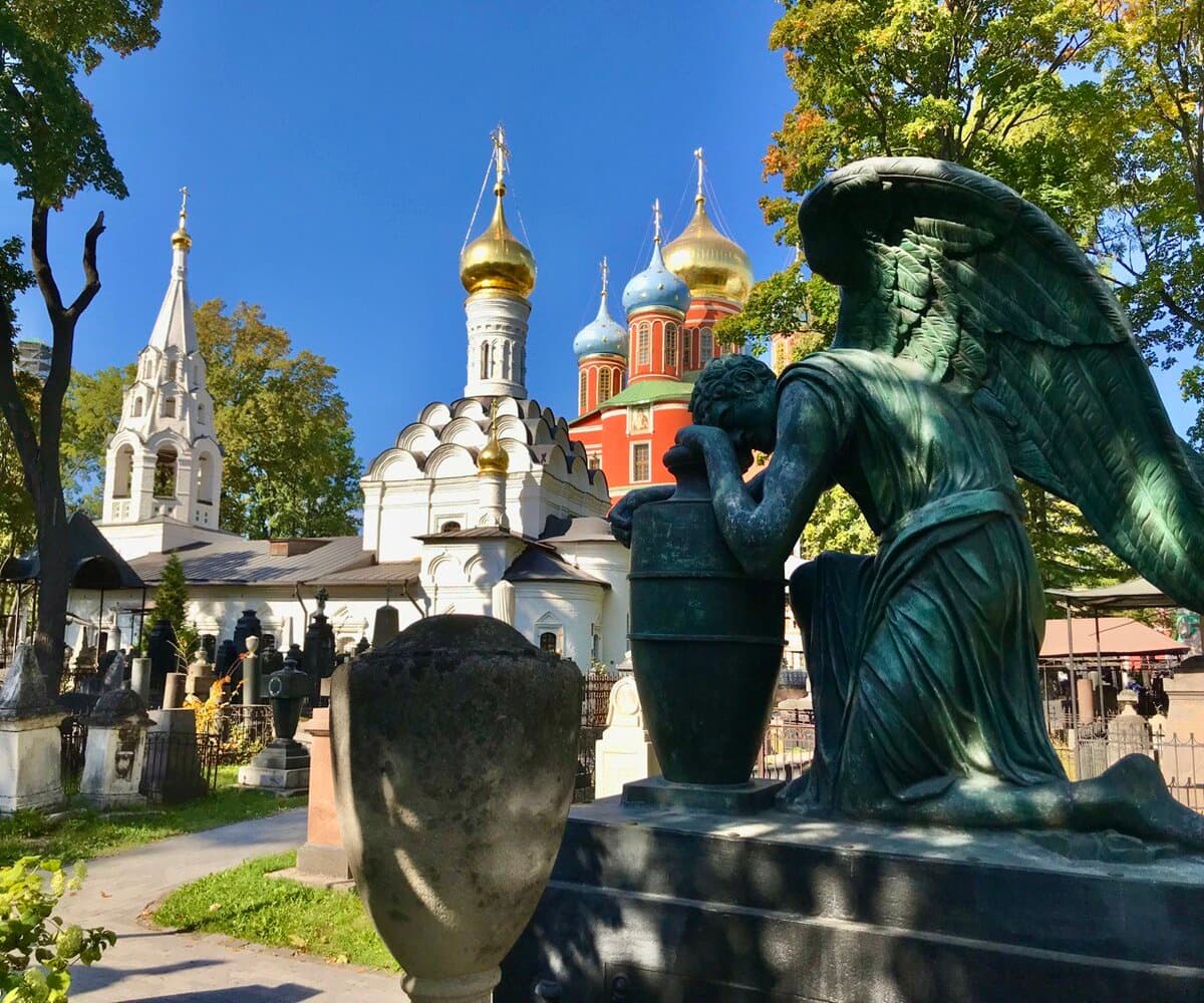 Групповая экскурсия «Судьбы Донского монастыря и дворянского некрополя»