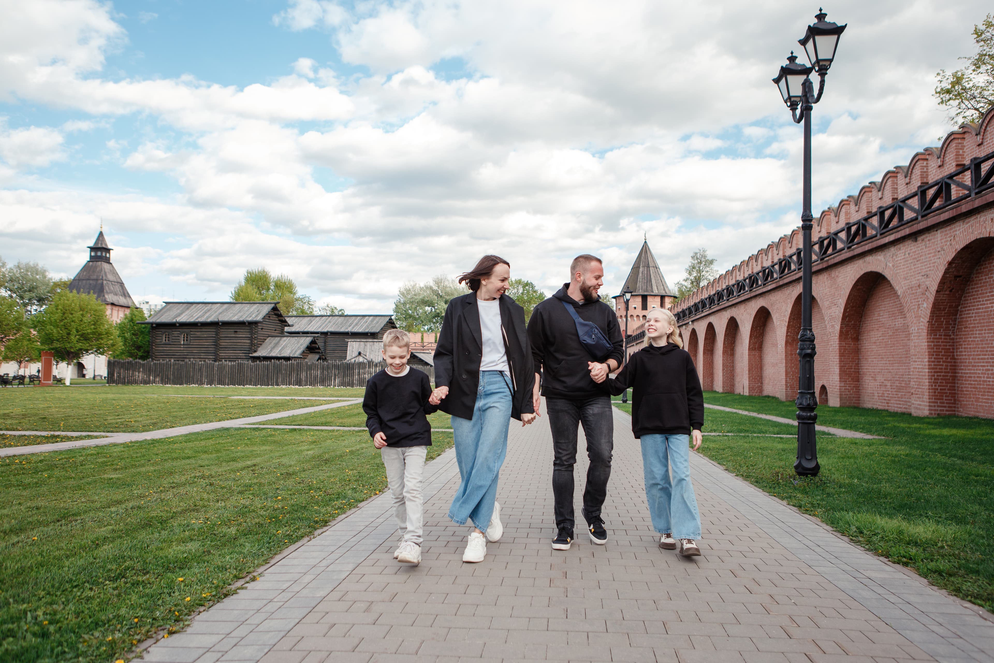 Дружеская фотопрогулка по центру Тулы