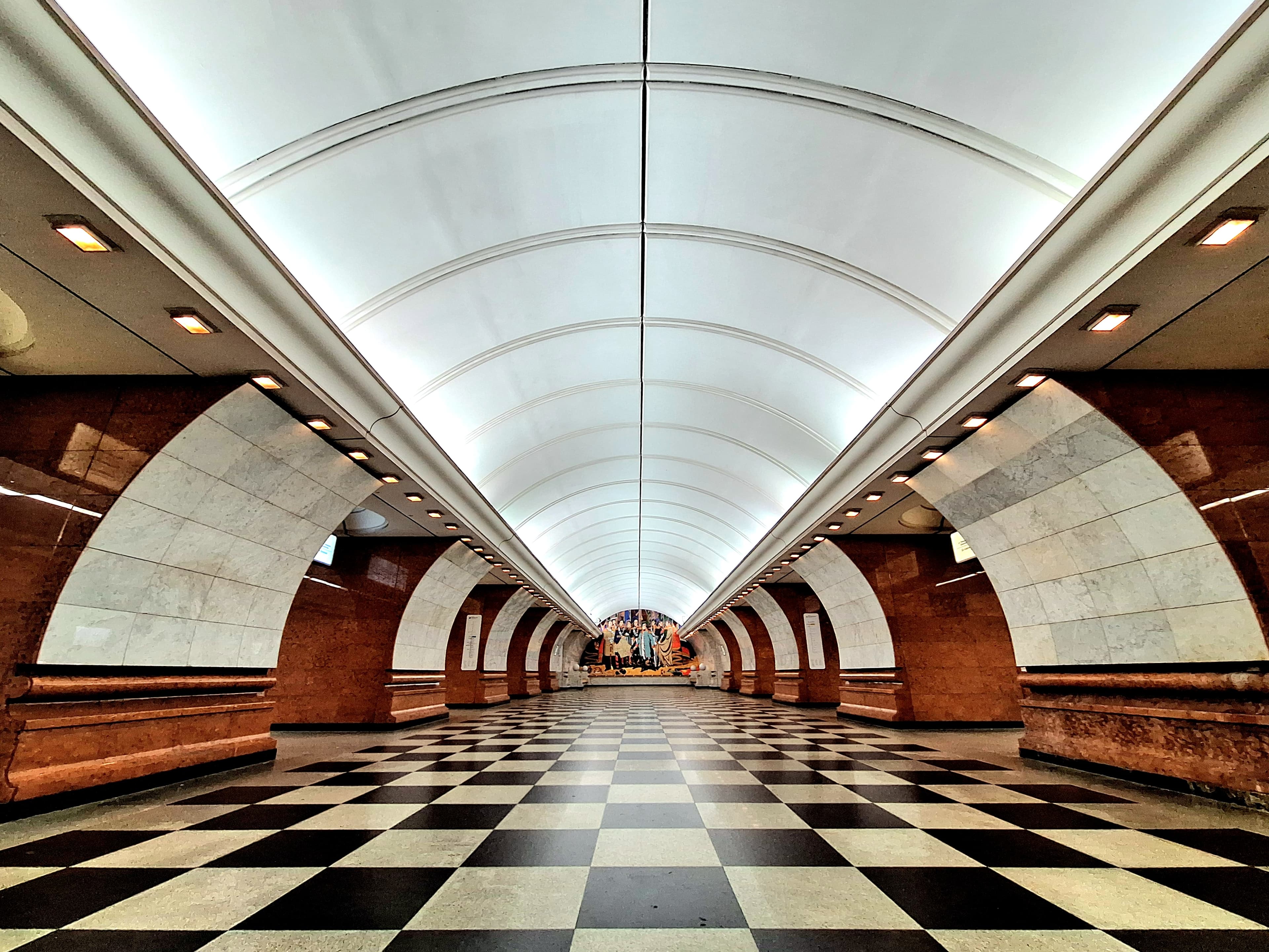 Машина времени в московском метро