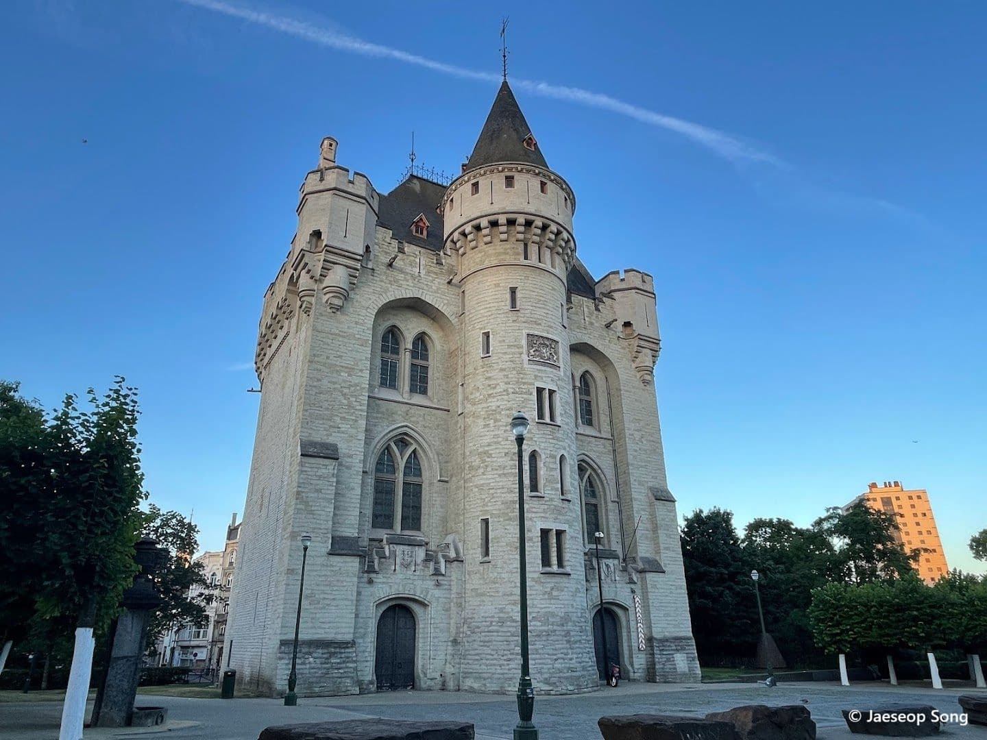 Brussels: Historic Highlights Tour with Halle Gate Ticket