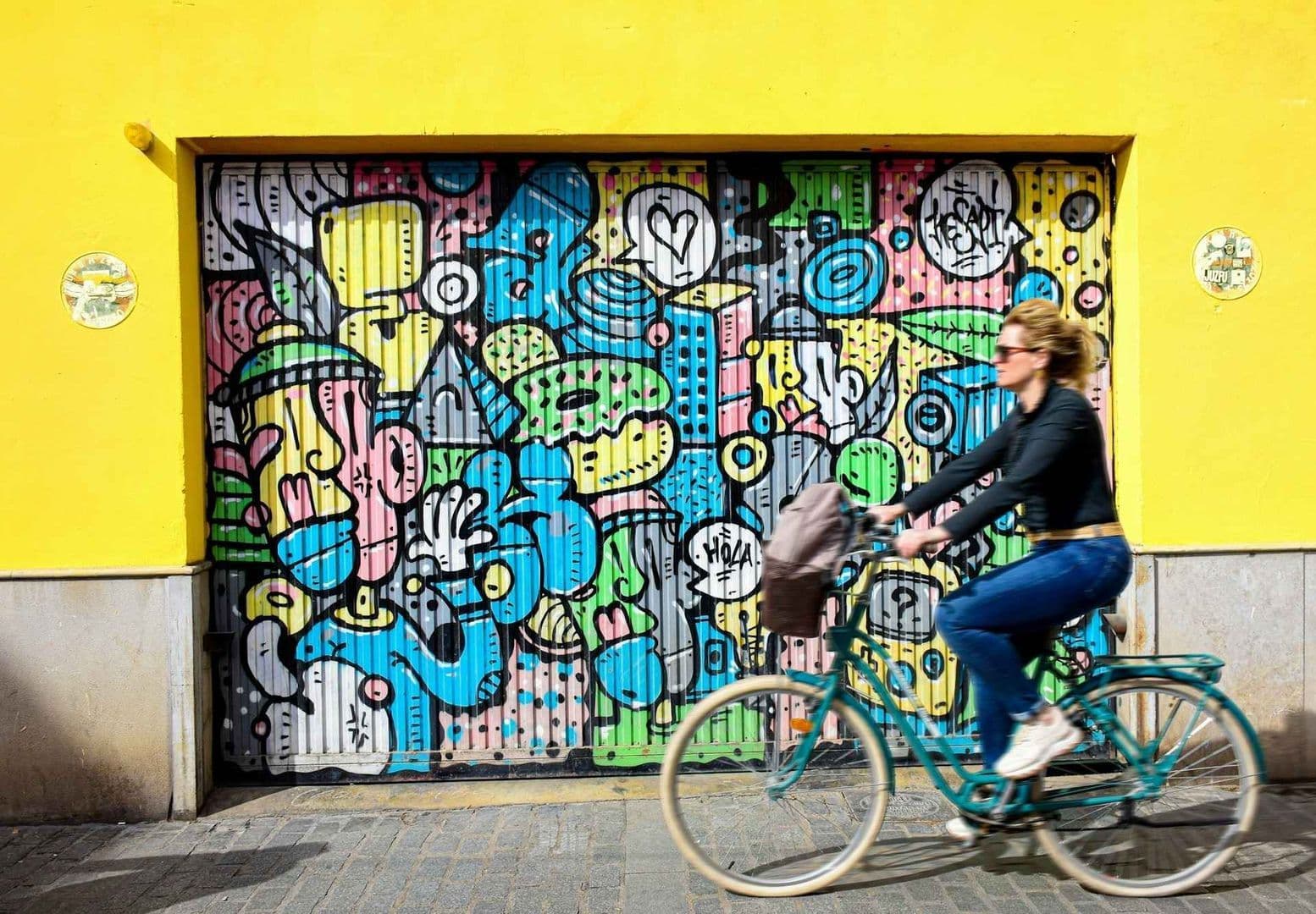 Tour culturale in bicicletta a Valencia: Parco del Turia e centro città, dalle antiche porte alle meraviglie moderne