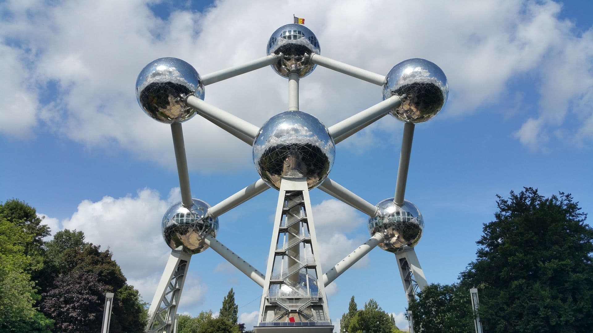 Brussel: Atomium Ticket & audiotour met stadswandeling