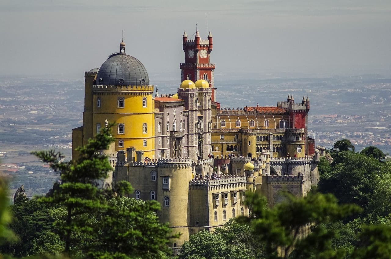 Sintra: Pena Palace & Park Ticket & Audio Tour