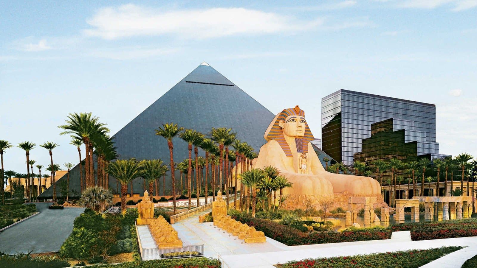 Las Vegas: Self-Guided Audio Walk Through the Strip’s Icons