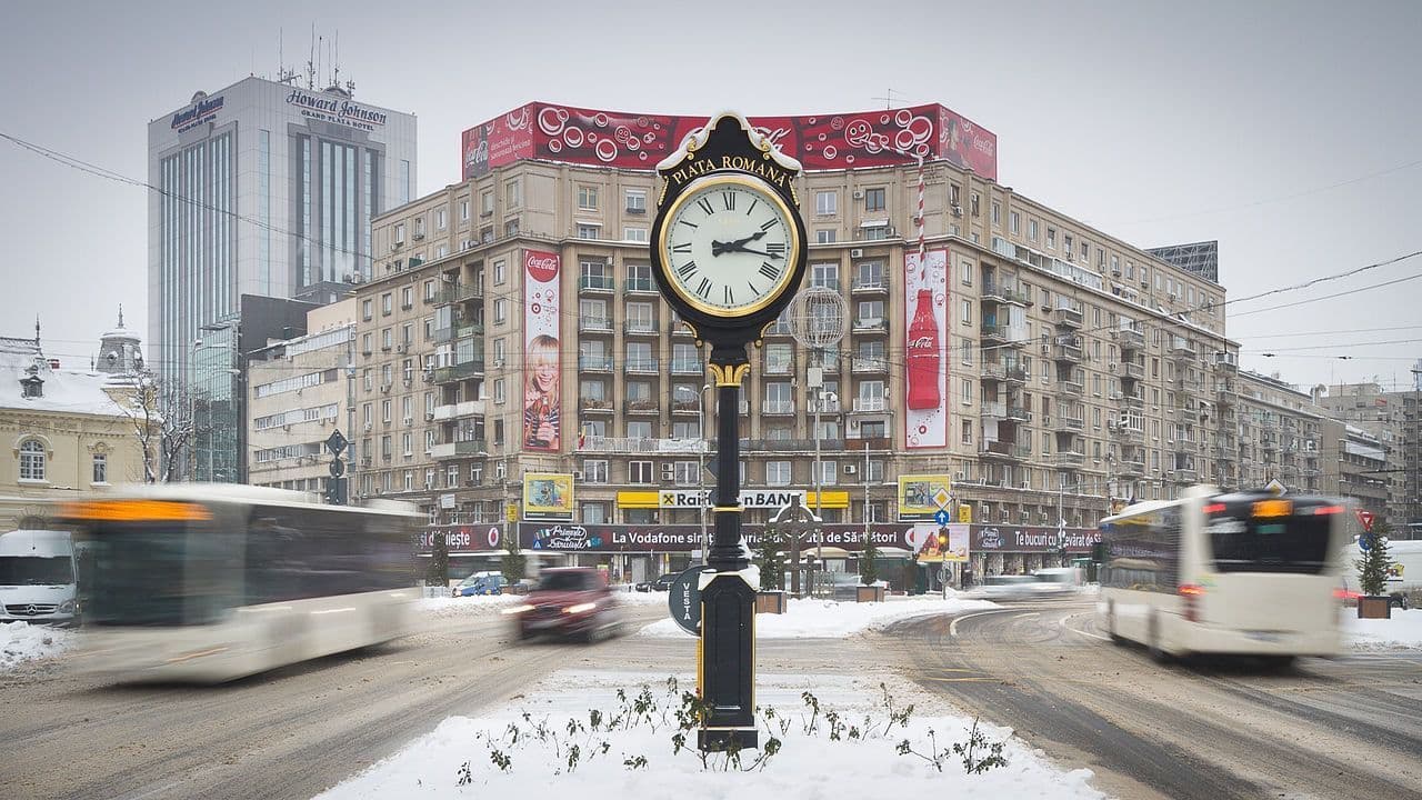 Highlights of Bucharest by Foot