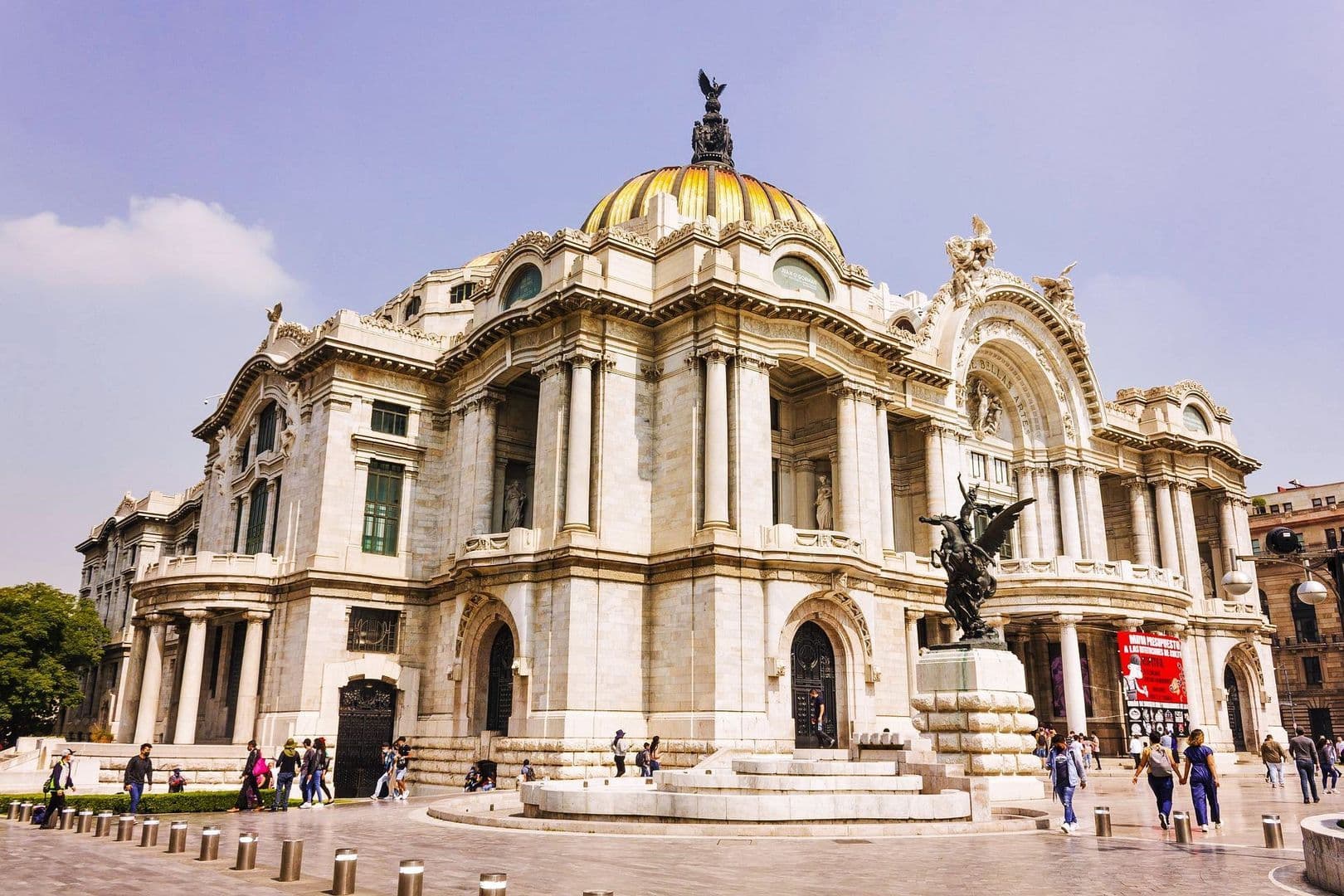 Mexico City: Palacio de Bellas Artes Audio Tour