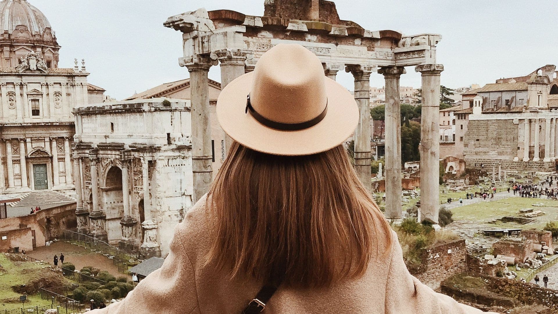 A Walk Through Magnificent Rome: In-App Audio Tour