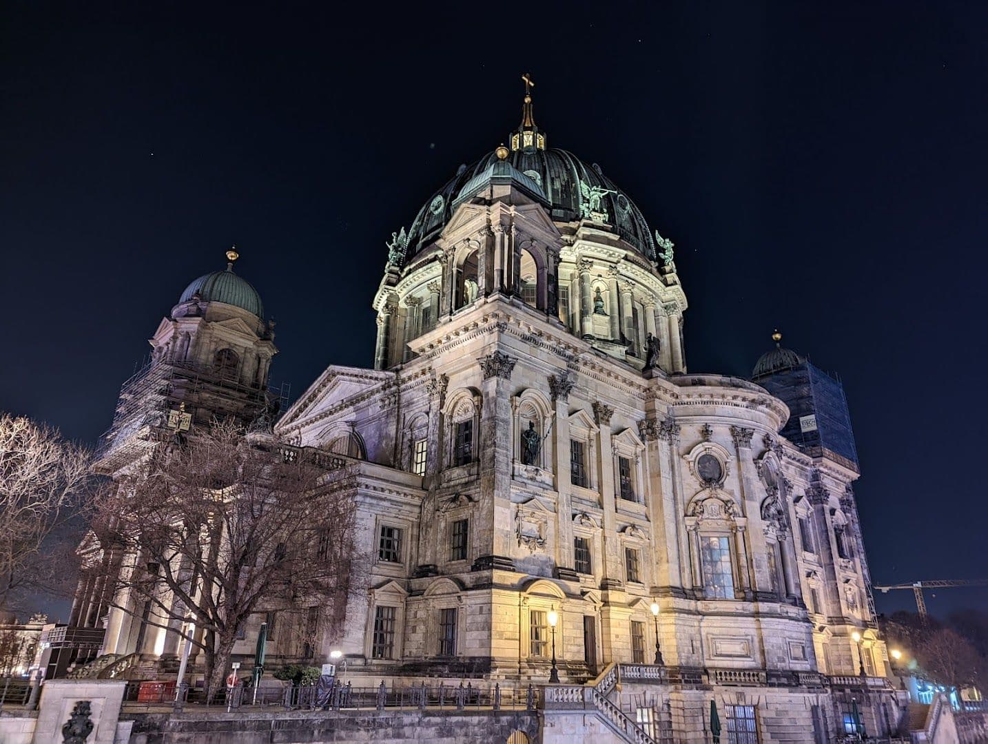 Entdecke das geisterhafte Berlin: In-App-Audio-Tour zu gespenstischen Orten