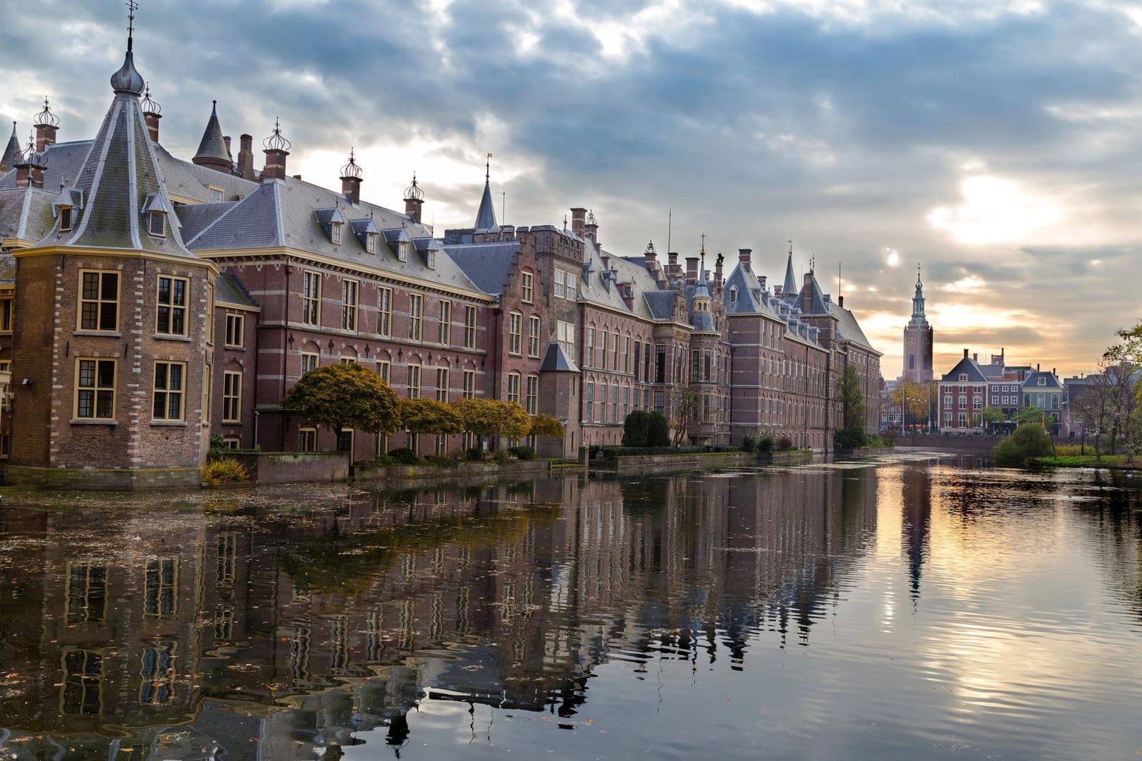 The Hague: Dutch Majesty Audio Exploration