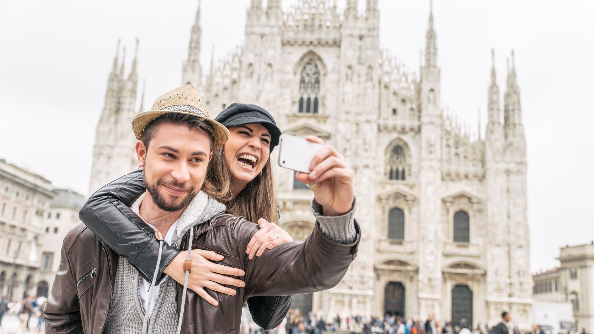 Duomo: Billete Сombinado para el Ascensor y Audioguía en la Aplicación