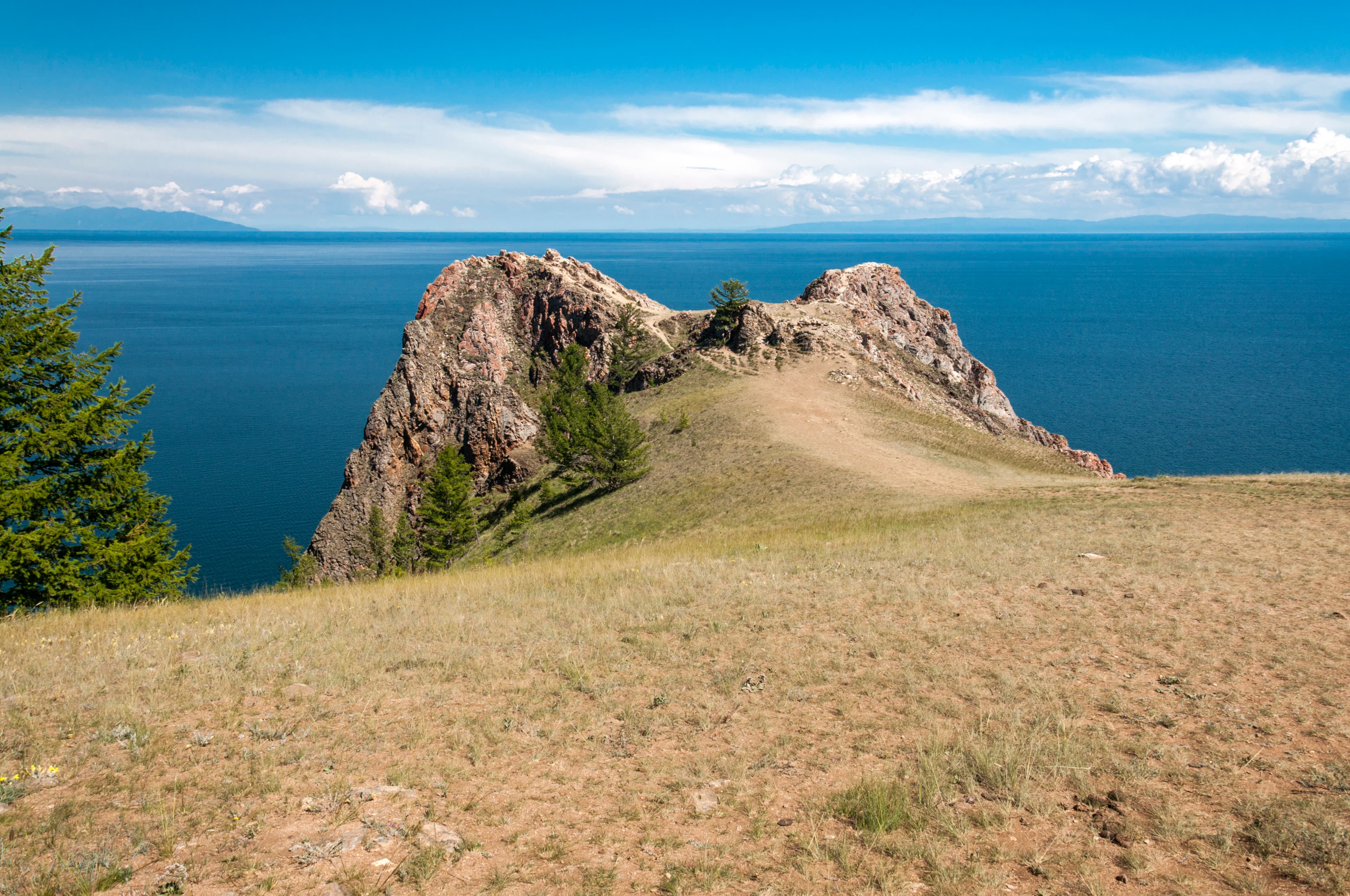 «Всё включено» на Байкале: экскурсии, водная прогулка, погружение в традиции и вкуснейшая кухня
