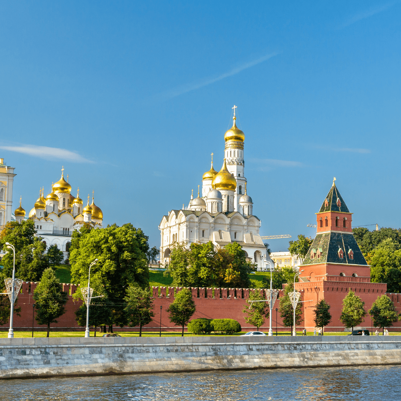 Семейная прогулка по Московскому Кремлю с иммерсивным аудиогидом