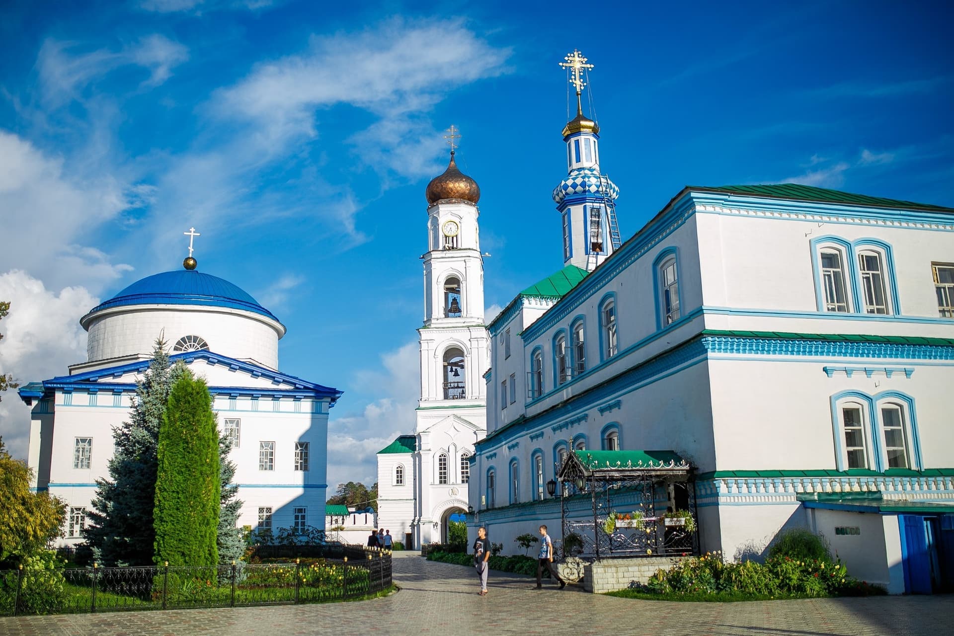 Из Казани — в заповедную Раифcкую обитель