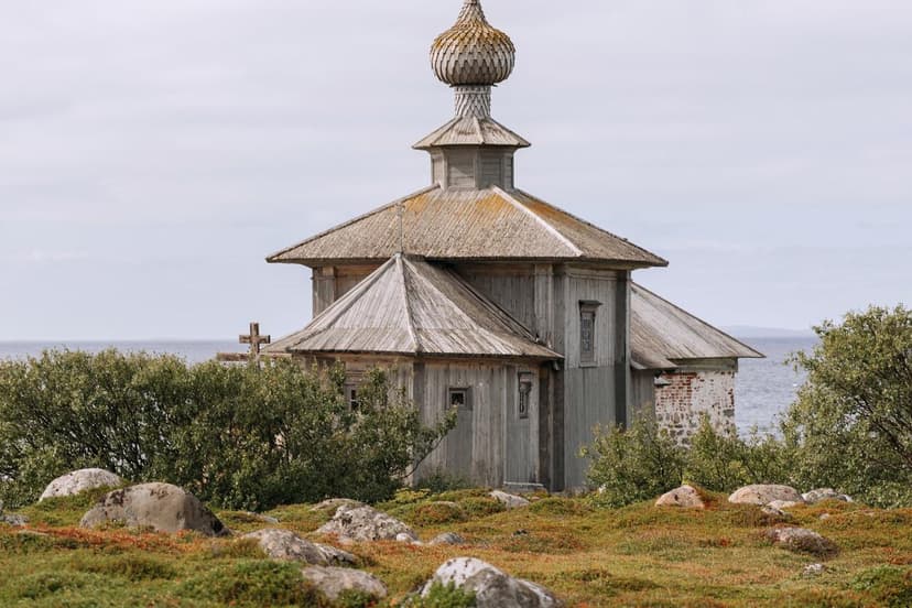 Морская прогулка и экскурсия на Большой Заяцкий остров (за доп. плату)