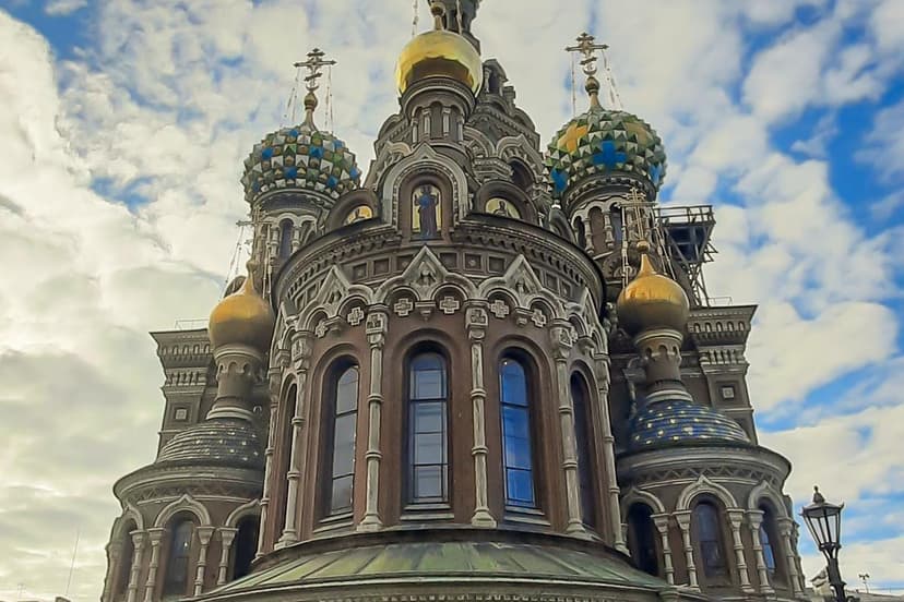 Воскресенье. Автобусная экскурсия «Блистательный Санкт-Петербург». Экскурсия в «Спас на Крови»